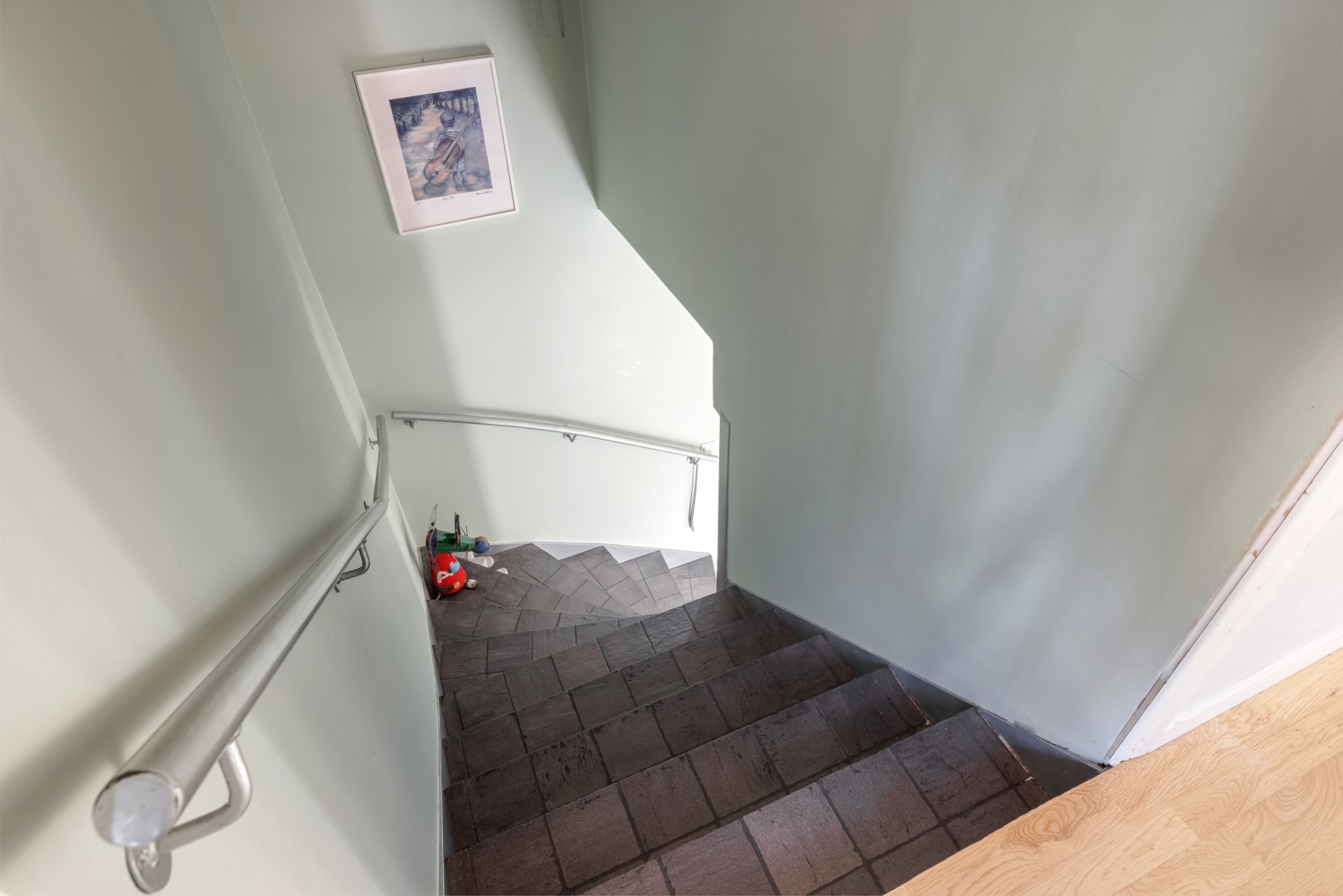 Bostadsbild från Apterarvägen 4, Till salu i Rasbo, Uppsala