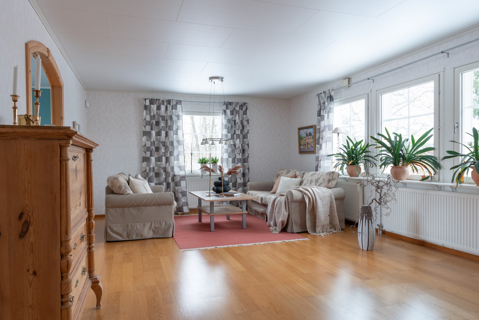 Bostadsbild från Ruagatan 38, Såld i Barkarö, Västerås