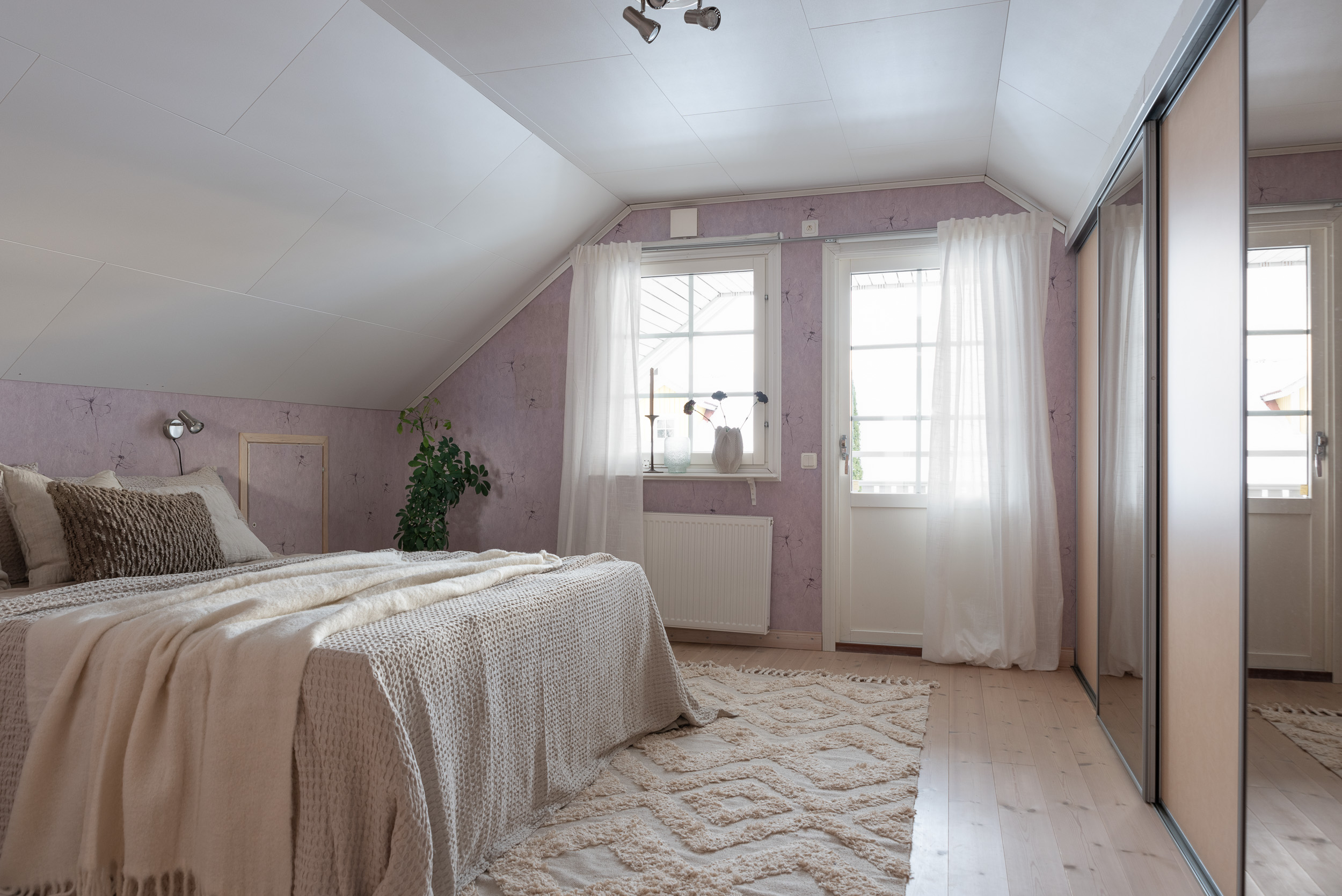 Bostadsbild från Ruagatan 38, Såld i Barkarö, Västerås