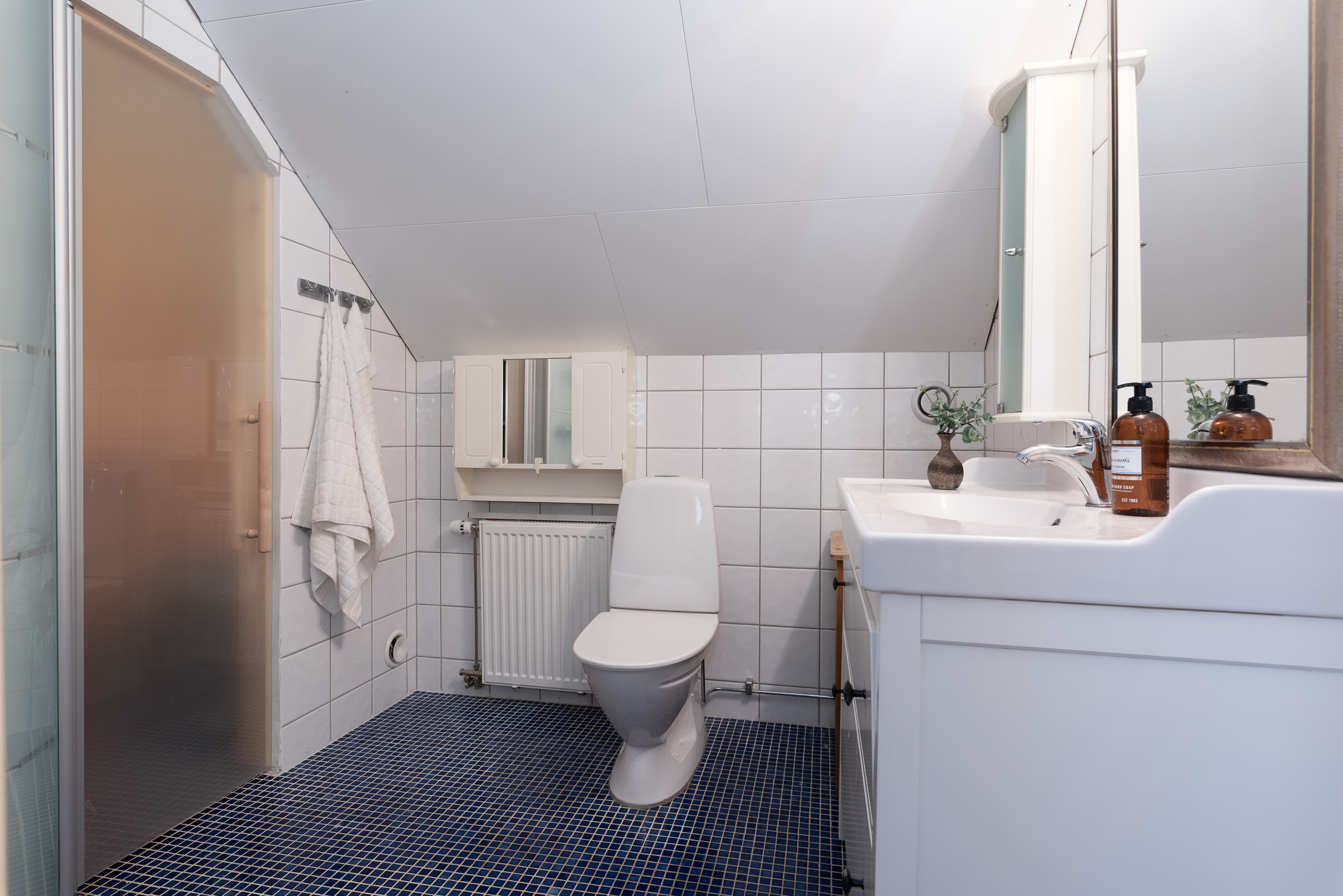 Bostadsbild från Ruagatan 38, Såld i Barkarö, Västerås