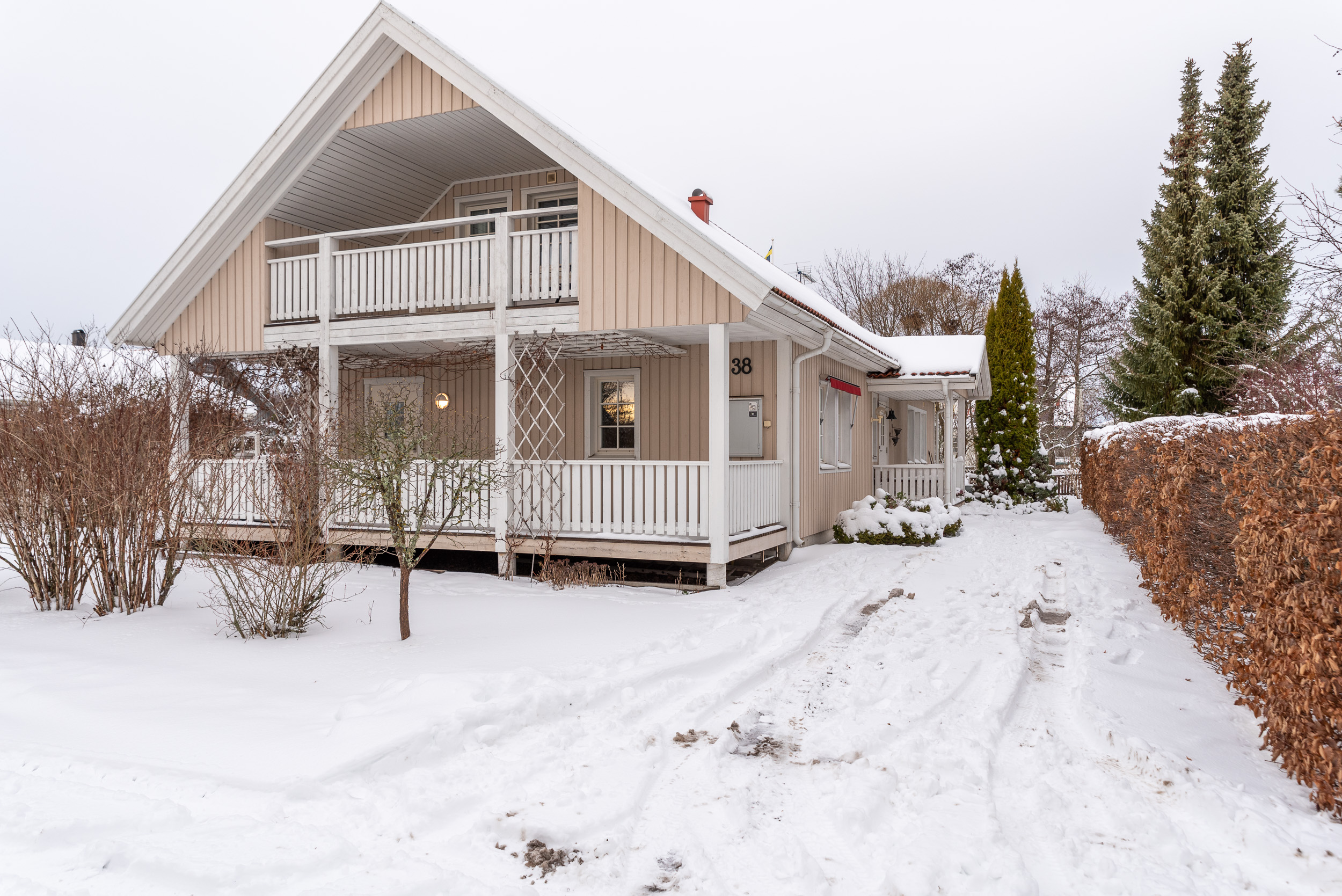 Bostadsbild från Ruagatan 38, Såld i Barkarö, Västerås