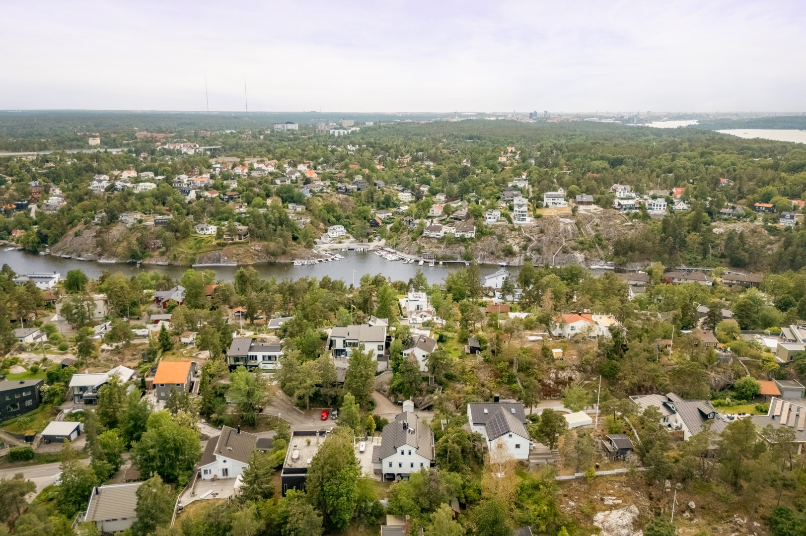 Bostadsbild från Talluddsvägen 74, Till salu i Lilla Björknäs, Nacka