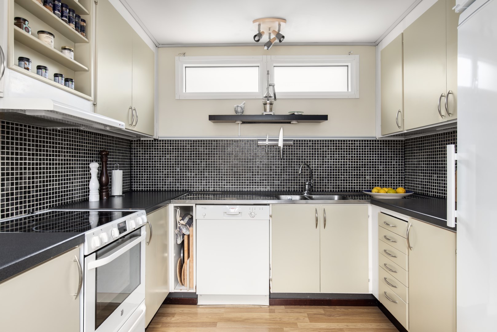 Bostadsbild från Långrevsgatan 48, Såld i Fiskarhöjden - Saltsjöbaden, Nacka