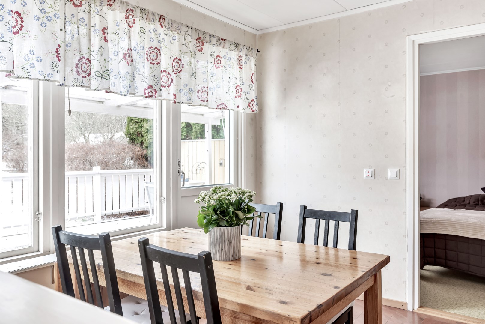 Bostadsbild från Arkitektvägen 32, Såld i Vänge, Uppsala