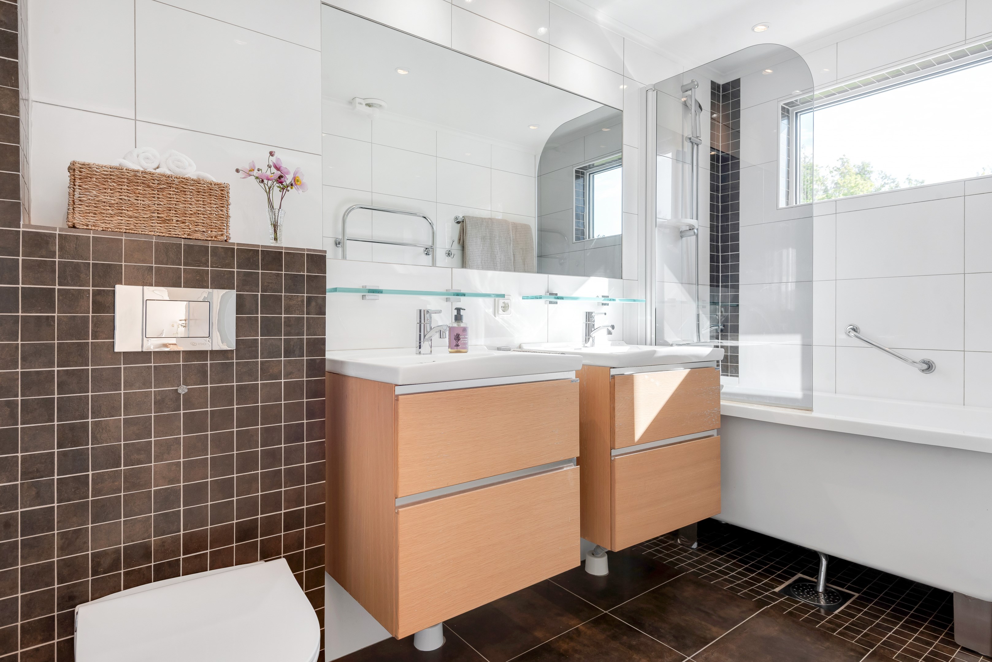 Bostadsbild från Valloxvägen 41, Såld i Knivsta - Centralt, Knivsta