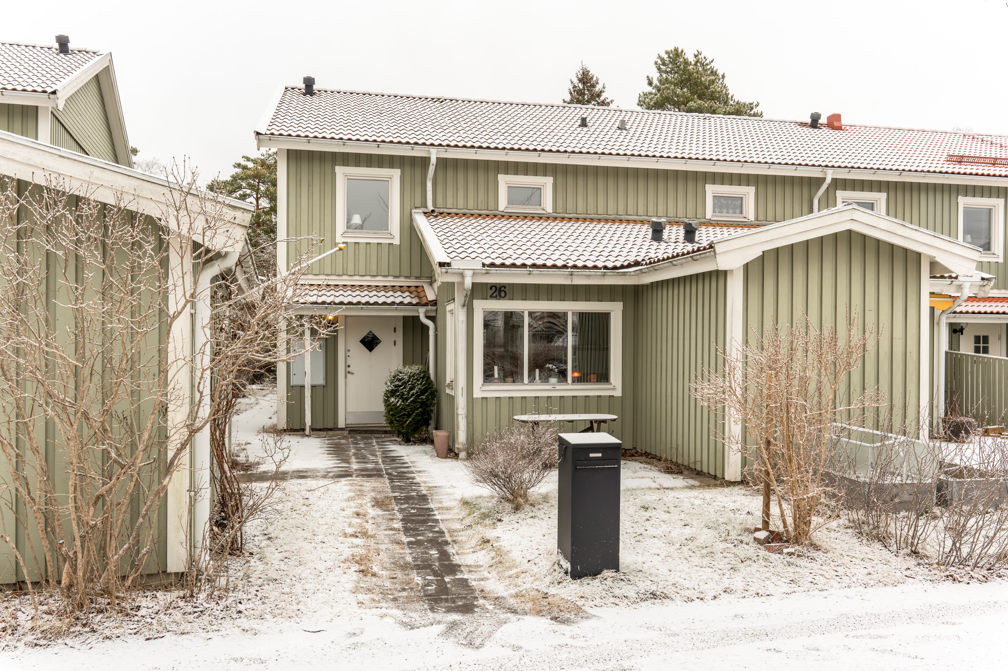 Bostadsbild från Flugsnapparvägen 26, Såld i Älta, Nacka