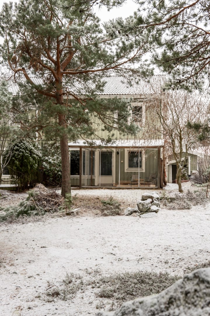 Bostadsbild från Flugsnapparvägen 26, Såld i Älta, Nacka