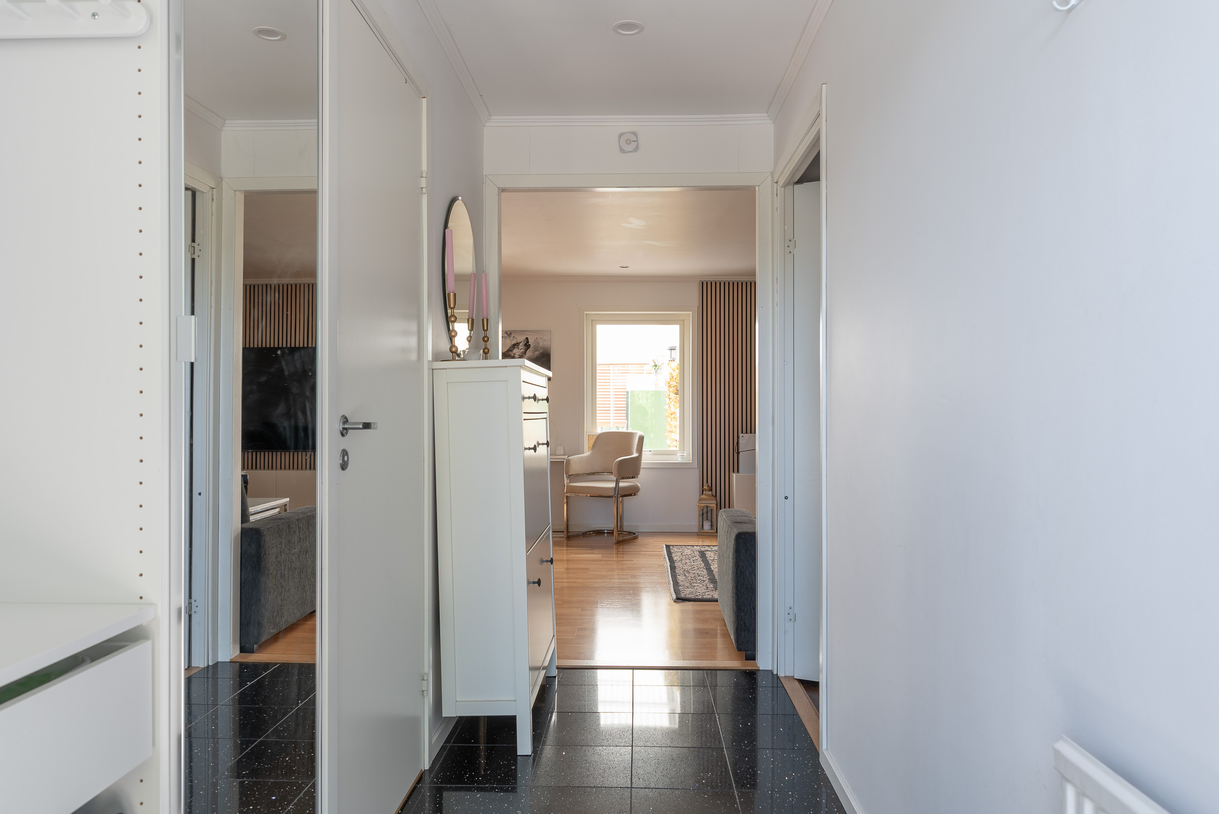 Bostadsbild från Stålverksgatan 79, Såld i Bäckby, Västerås