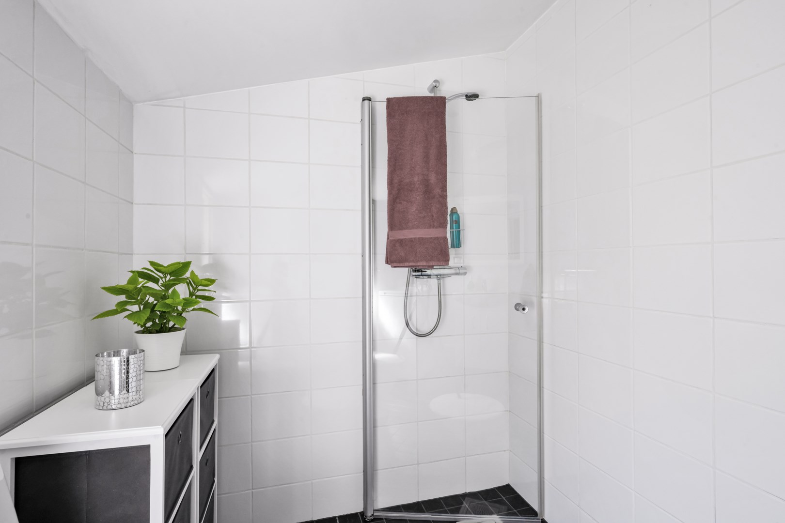 Bostadsbild från Skogsbacken 20, Kommande i Borgarbo, Uppsala