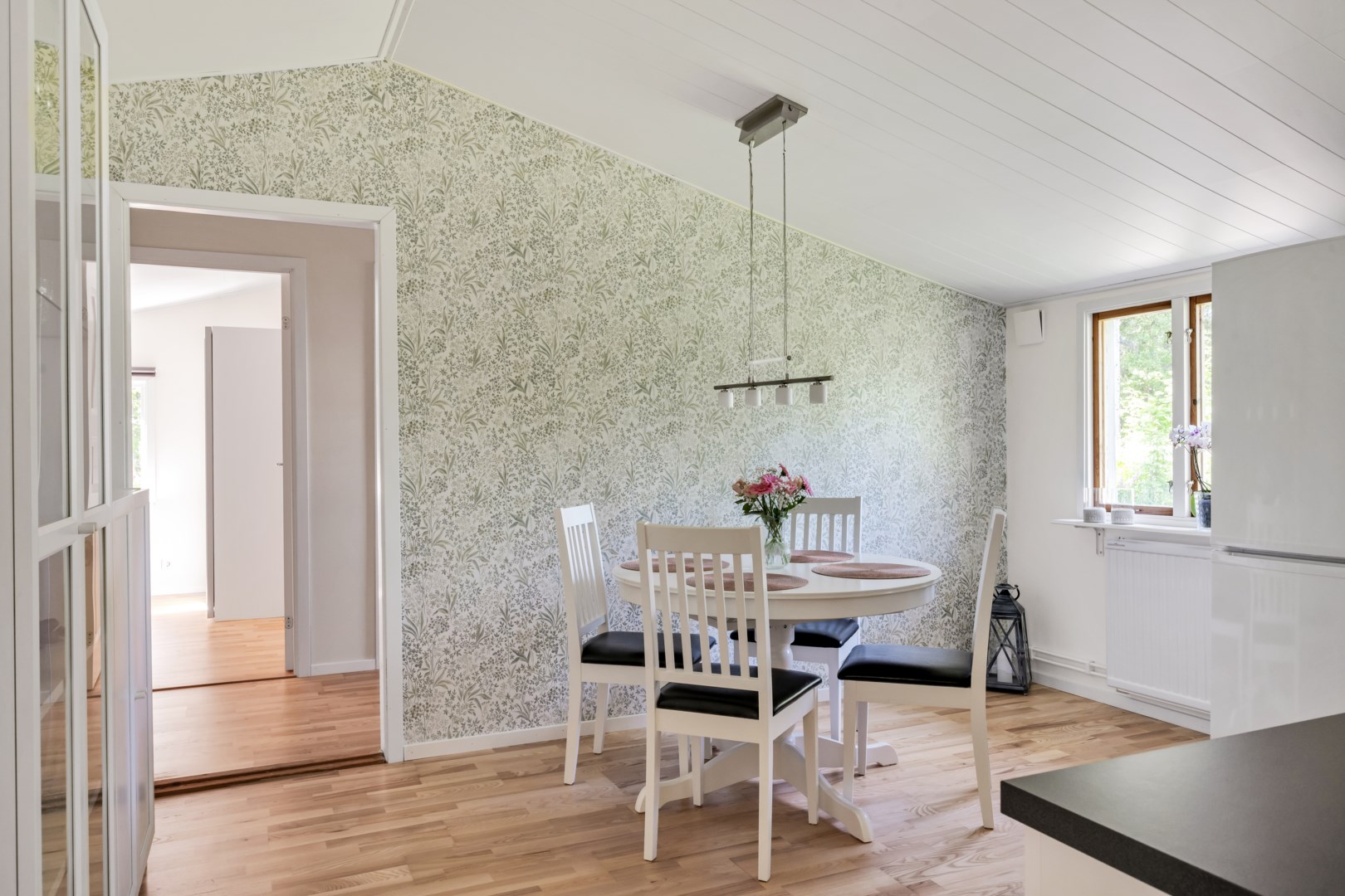 Bostadsbild från Skogsbacken 20, Kommande i Borgarbo, Uppsala