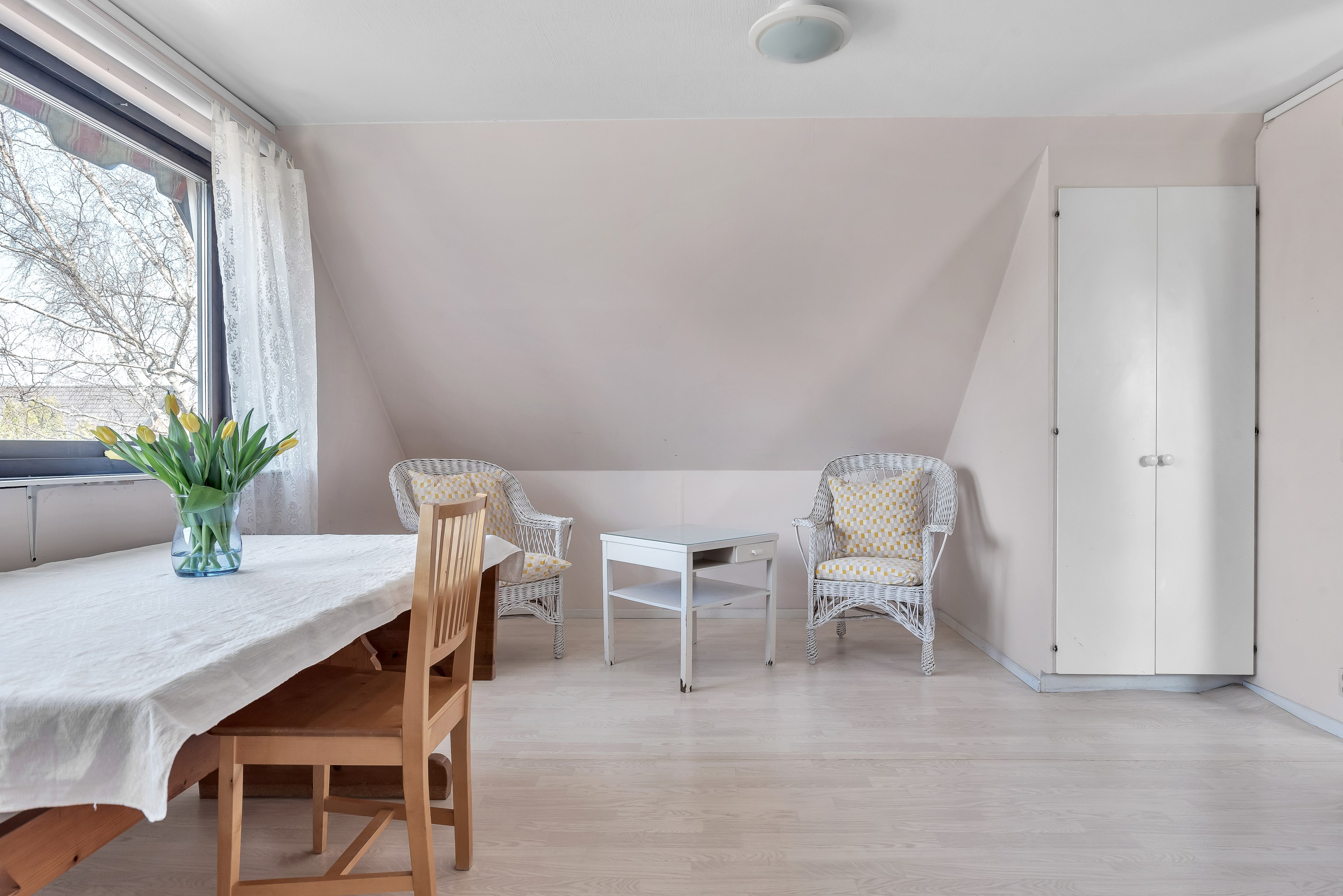 Bostadsbild från Vitkålsgatan 111, Såld i Årsta, Uppsala