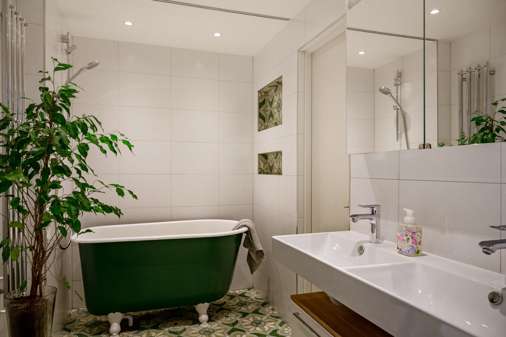 Bostadsbild från Östra Henriksborgsvägen 57, Såld i Saltsjöqvarn, Nacka