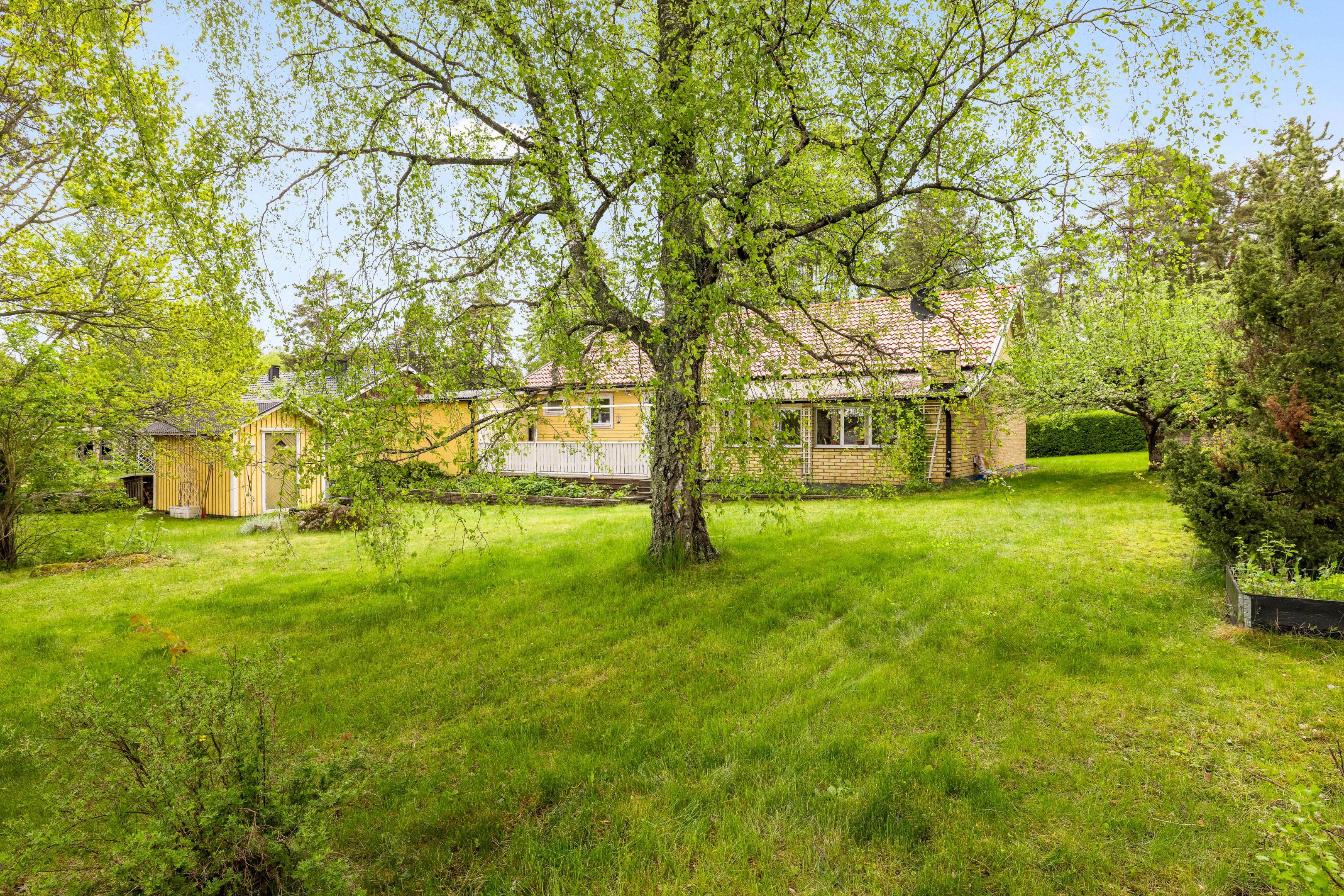 Bostadsbild från Pinnmovägen 7, Såld i Storvreta, Uppsala