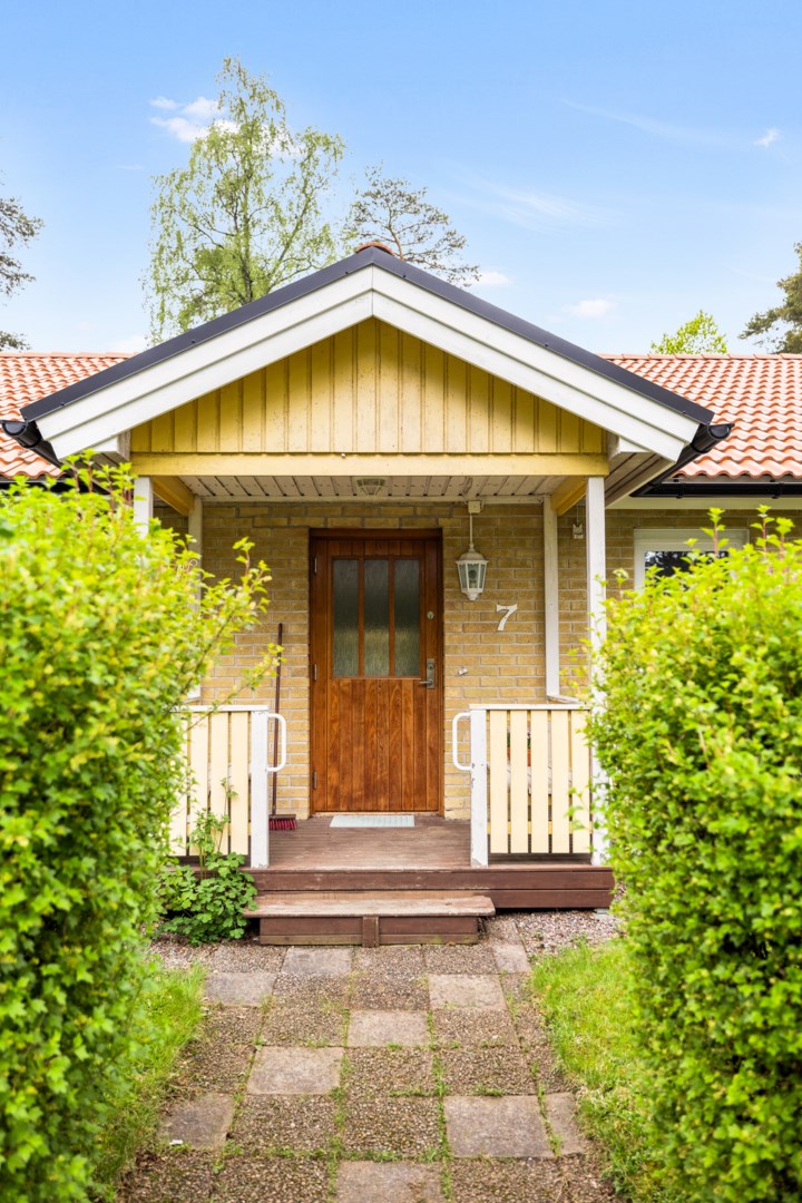 Bostadsbild från Pinnmovägen 7, Såld i Storvreta, Uppsala