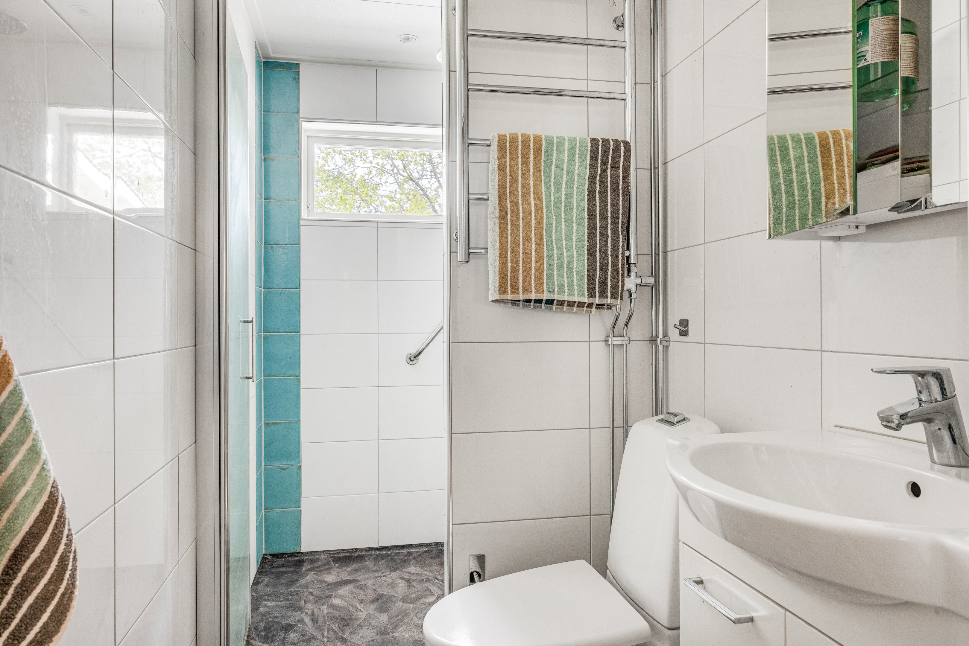 Bostadsbild från Pinnmovägen 7, Såld i Storvreta, Uppsala