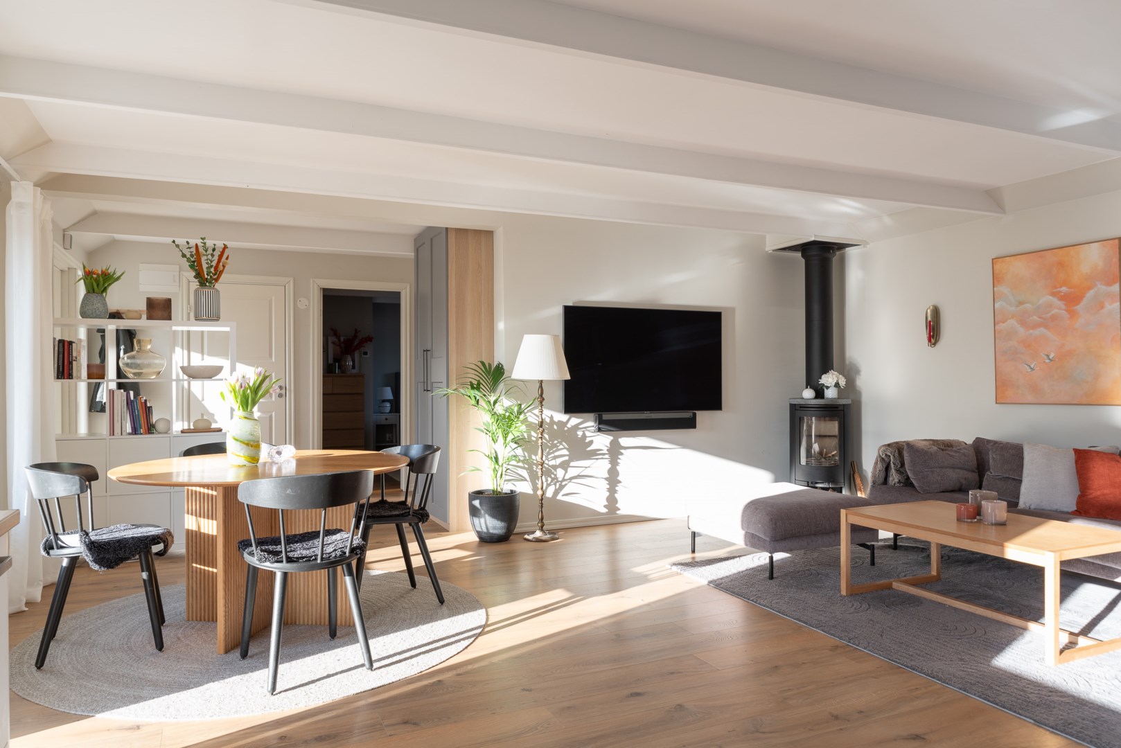 Bostadsbild från Klarinettvägen 10, Såld i Lycksta, Västerås