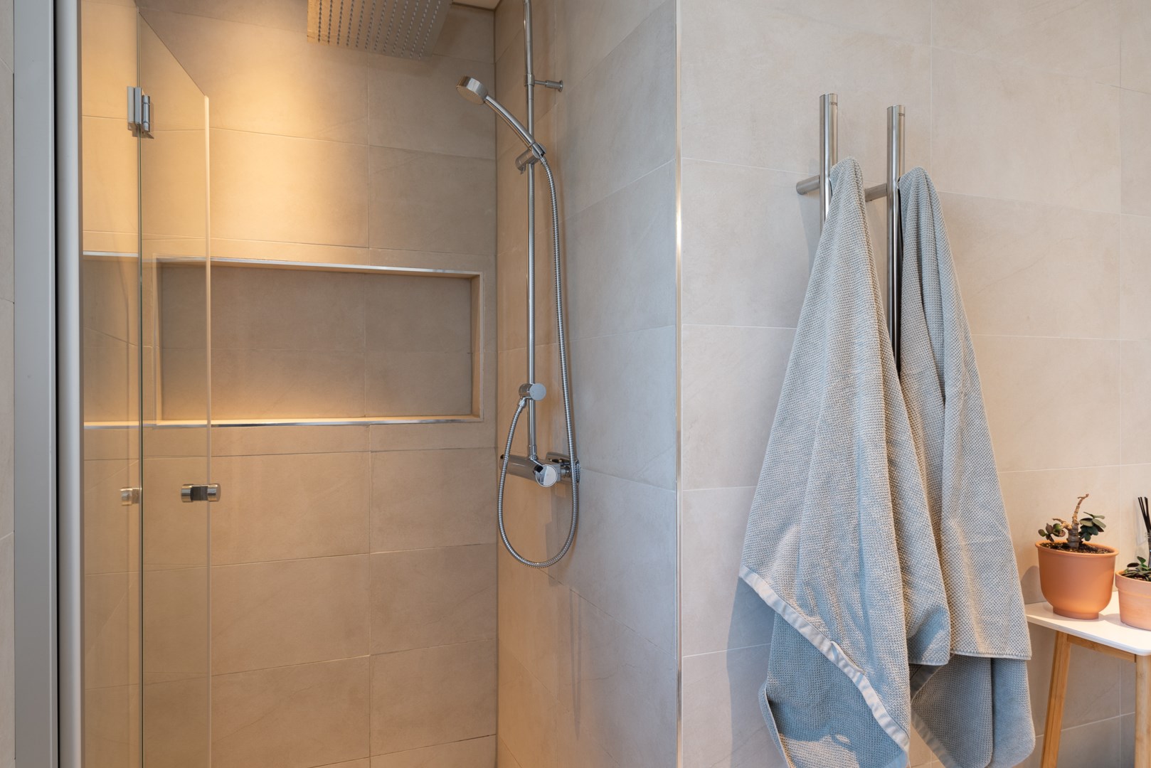 Bostadsbild från Klarinettvägen 10, Såld i Lycksta, Västerås