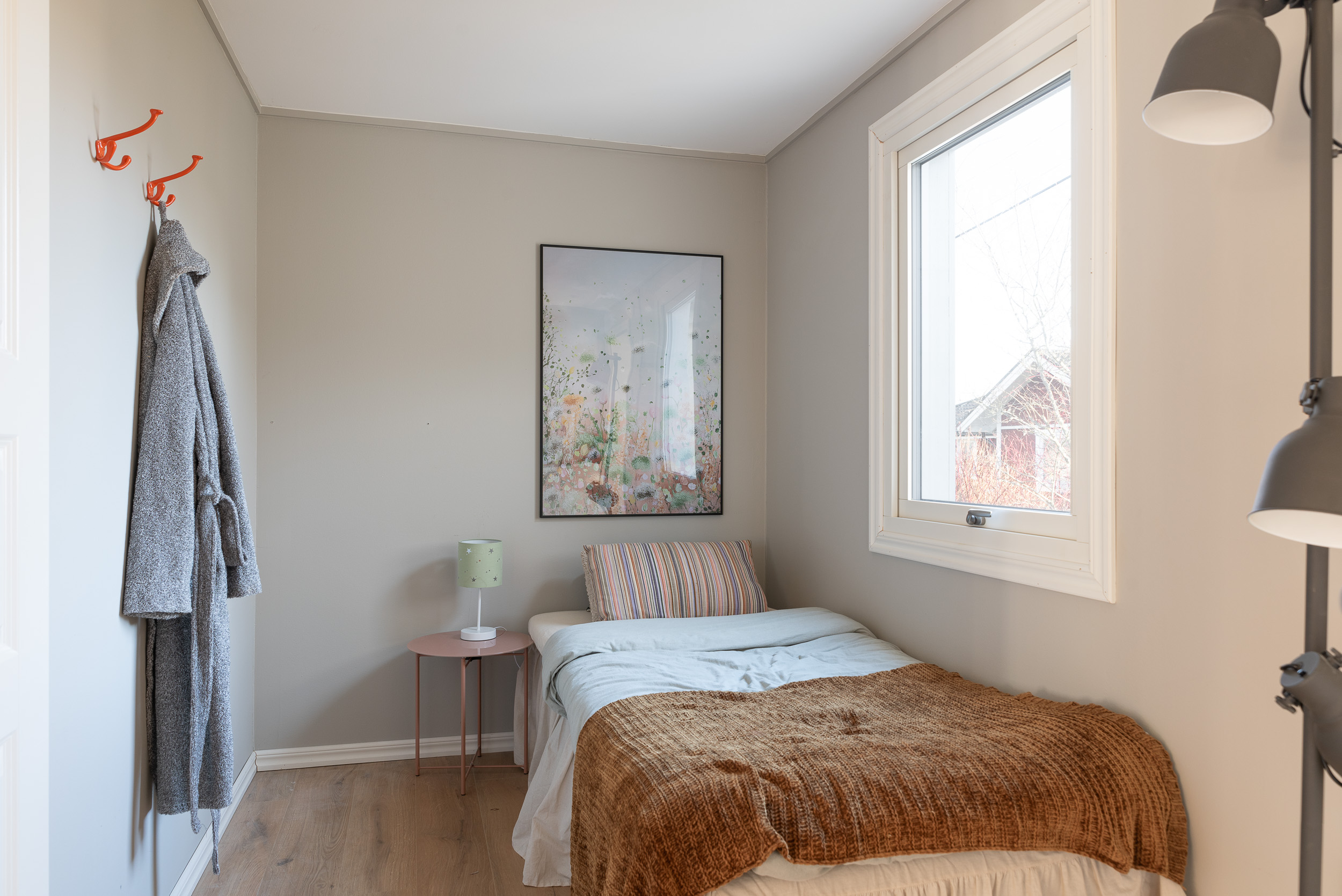 Bostadsbild från Klarinettvägen 10, Såld i Lycksta, Västerås