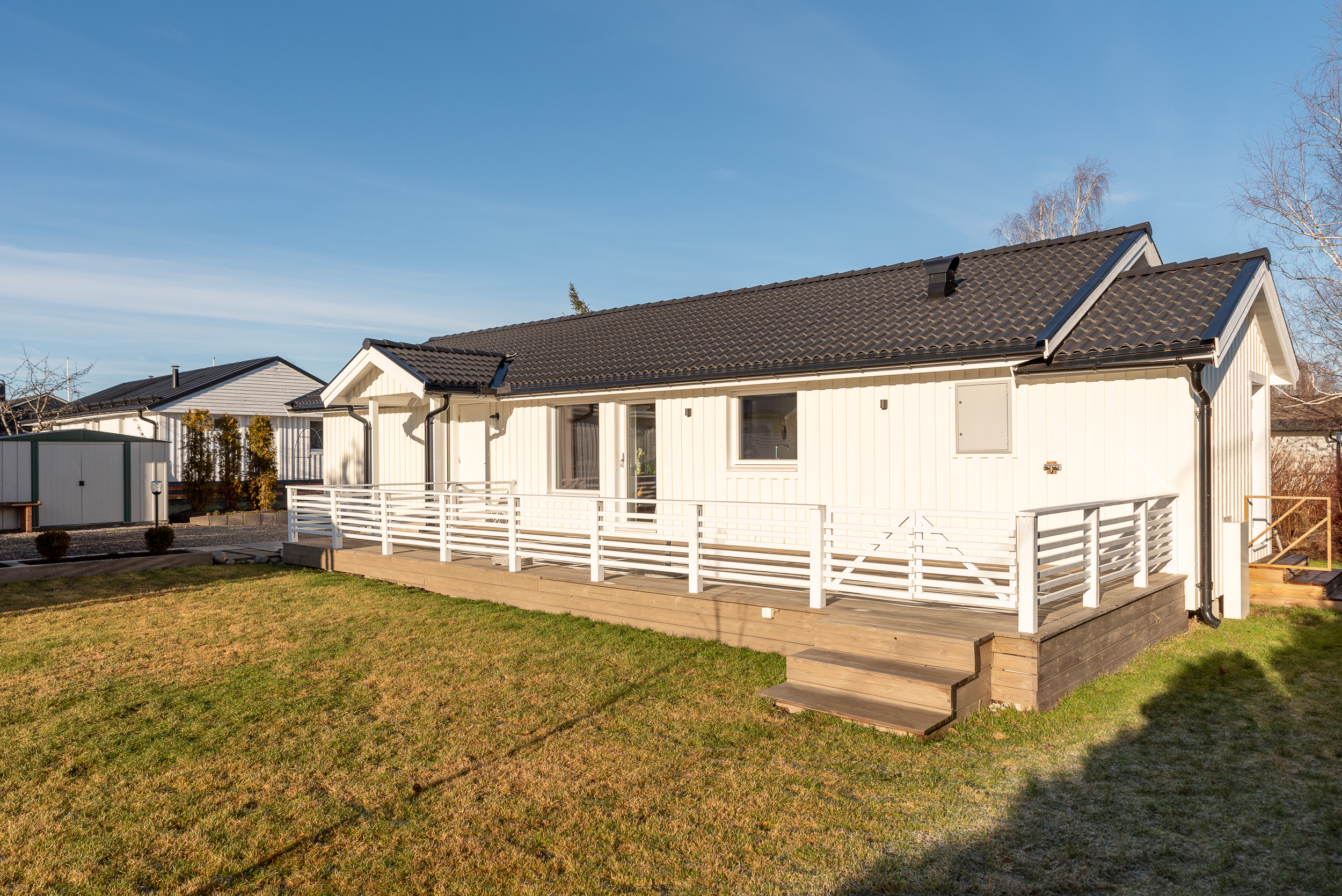 Bostadsbild från Klarinettvägen 10, Såld i Lycksta, Västerås