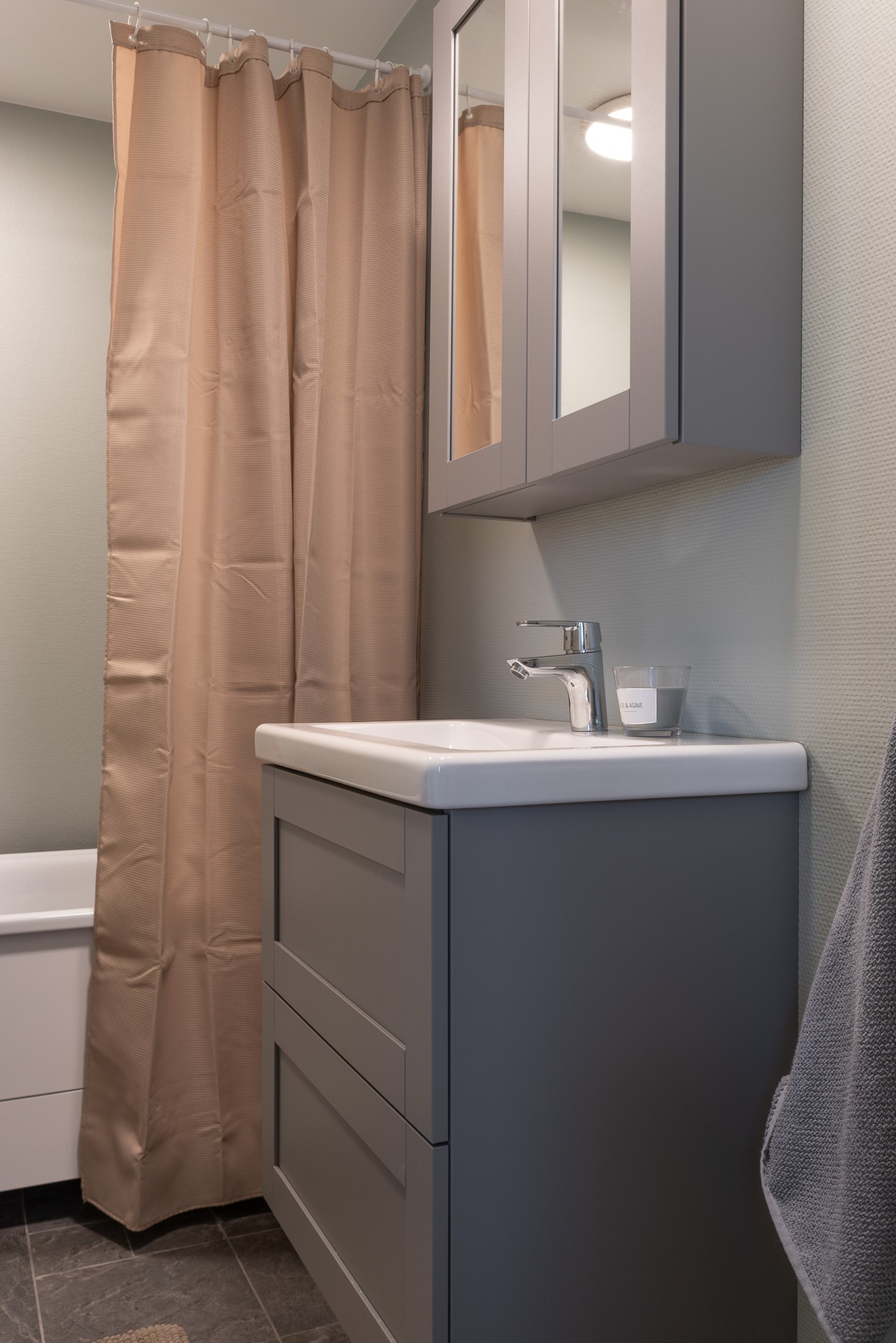 Bostadsbild från Klarinettvägen 10, Såld i Lycksta, Västerås