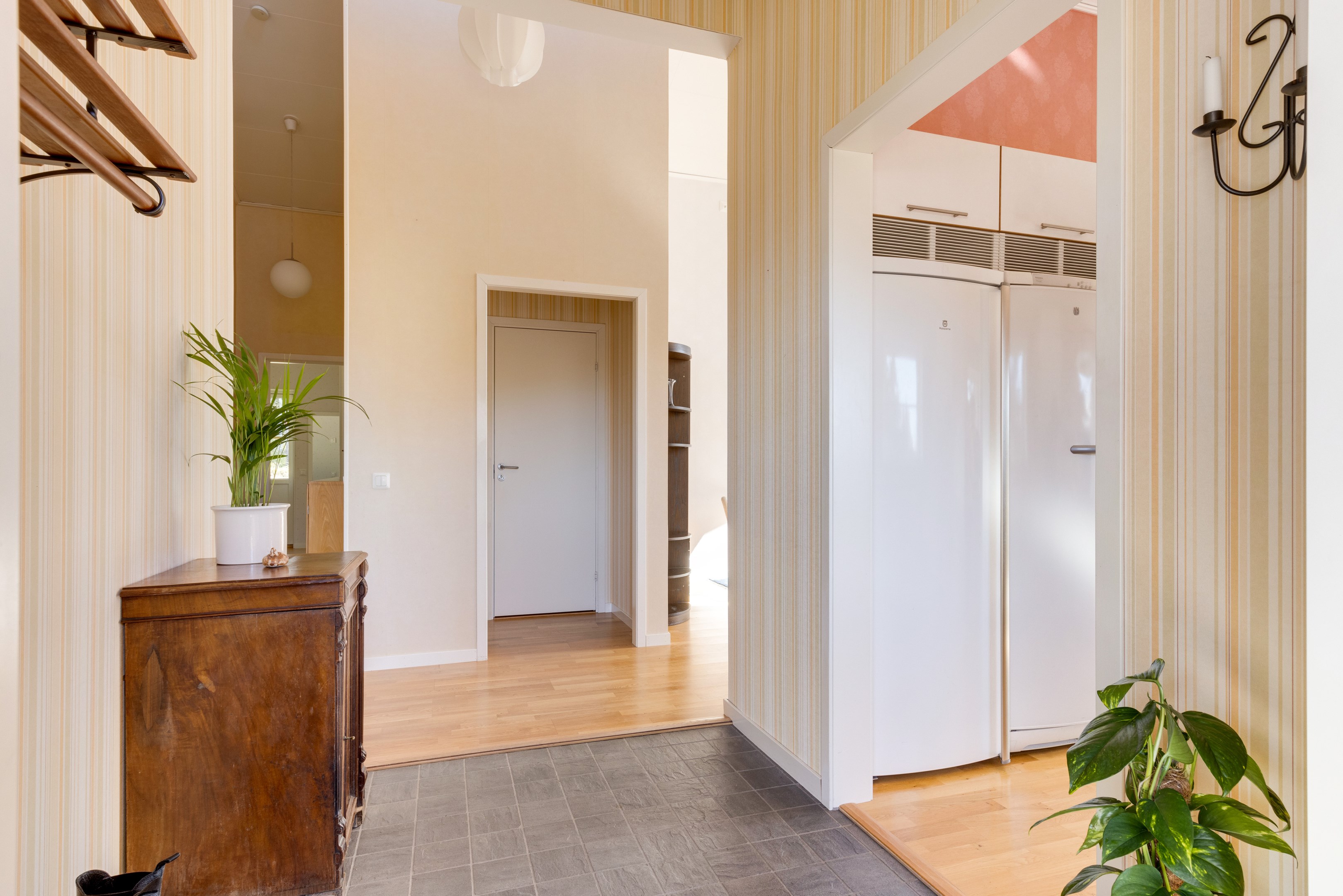 Bostadsbild från Stockvägen 5, Såld i Järlåsa, Uppsala