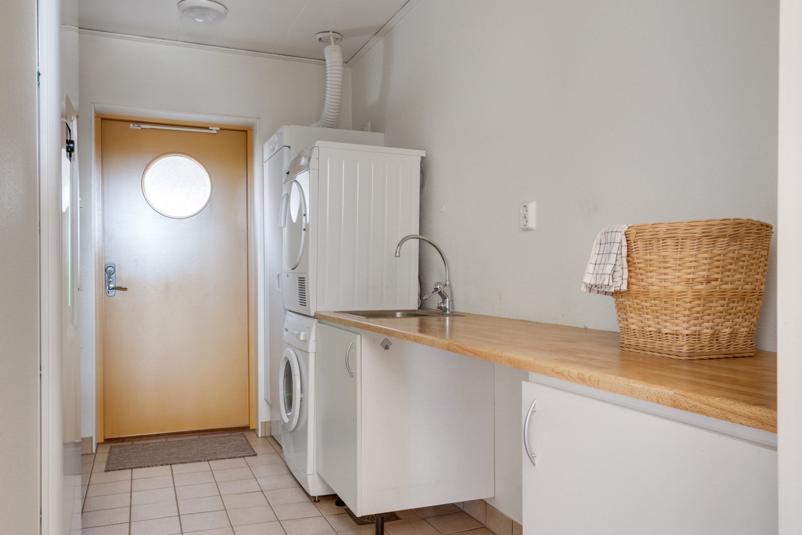 Bostadsbild från Stockvägen 5, Såld i Järlåsa, Uppsala