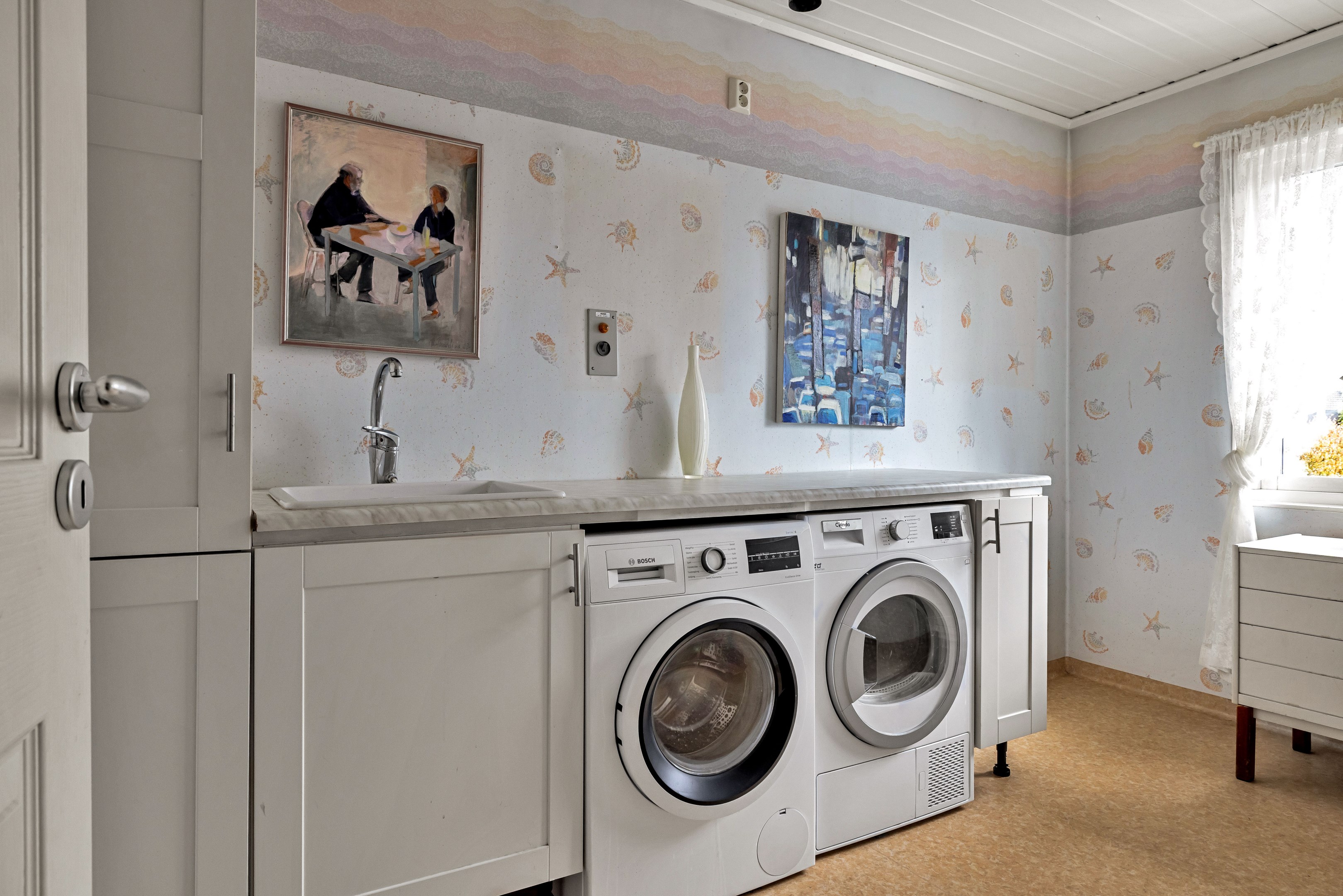 Bostadsbild från Havsörnsvägen 8, Såld i Sunnersta, Uppsala