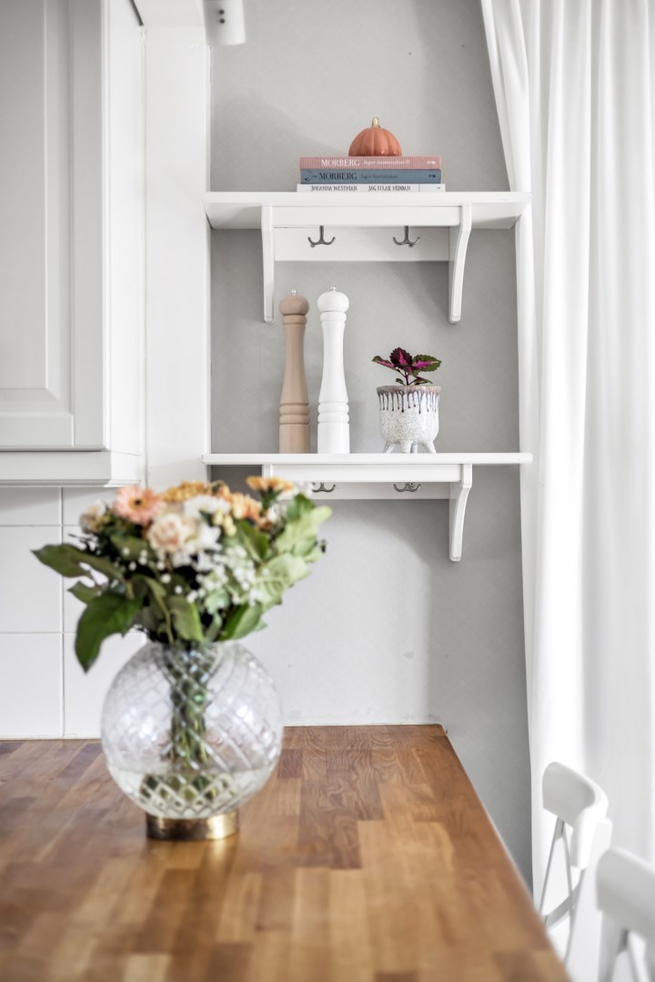 Bostadsbild från Hasselvägen 24, Såld i Storvreta, Uppsala