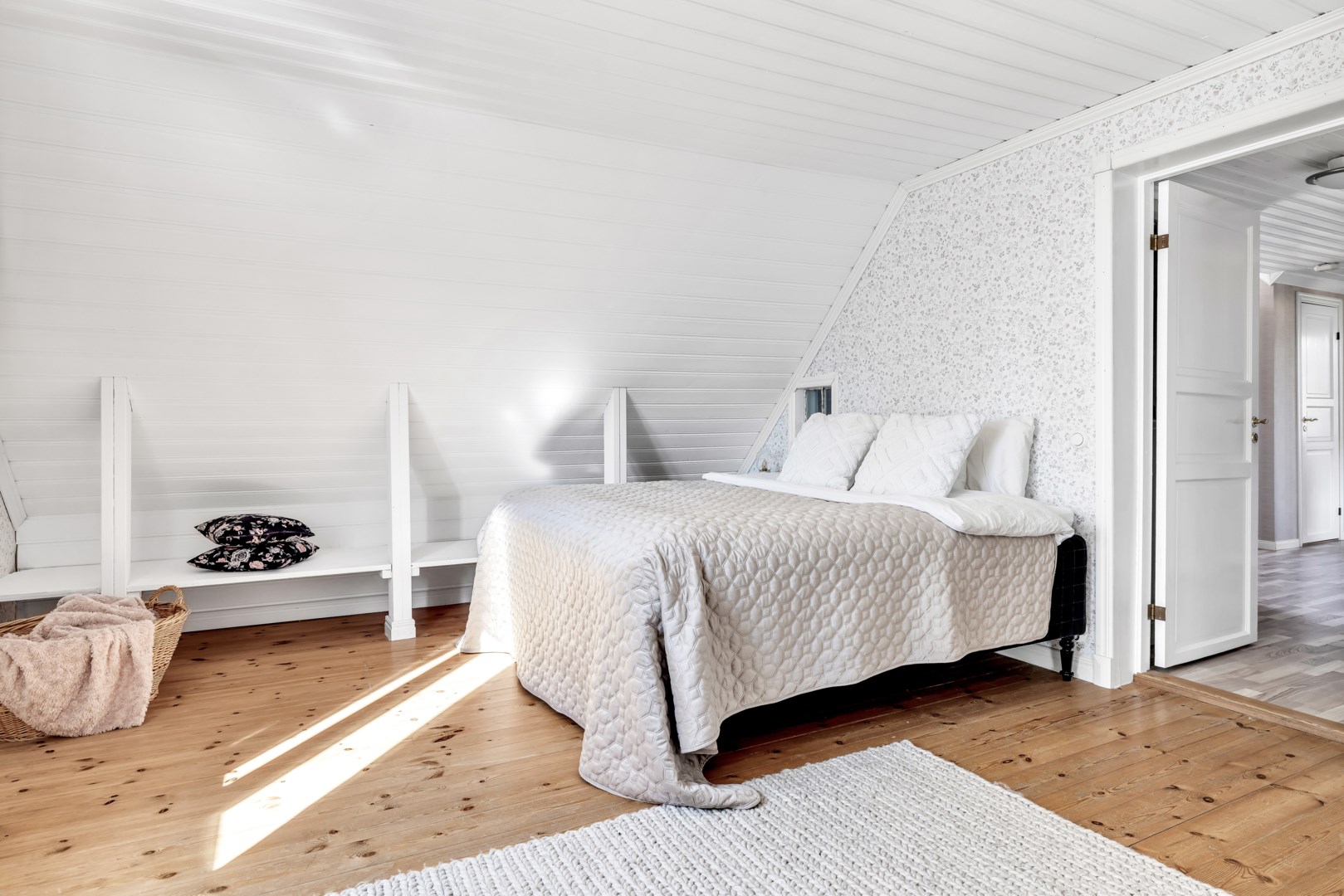 Bostadsbild från Hasselvägen 24, Såld i Storvreta, Uppsala