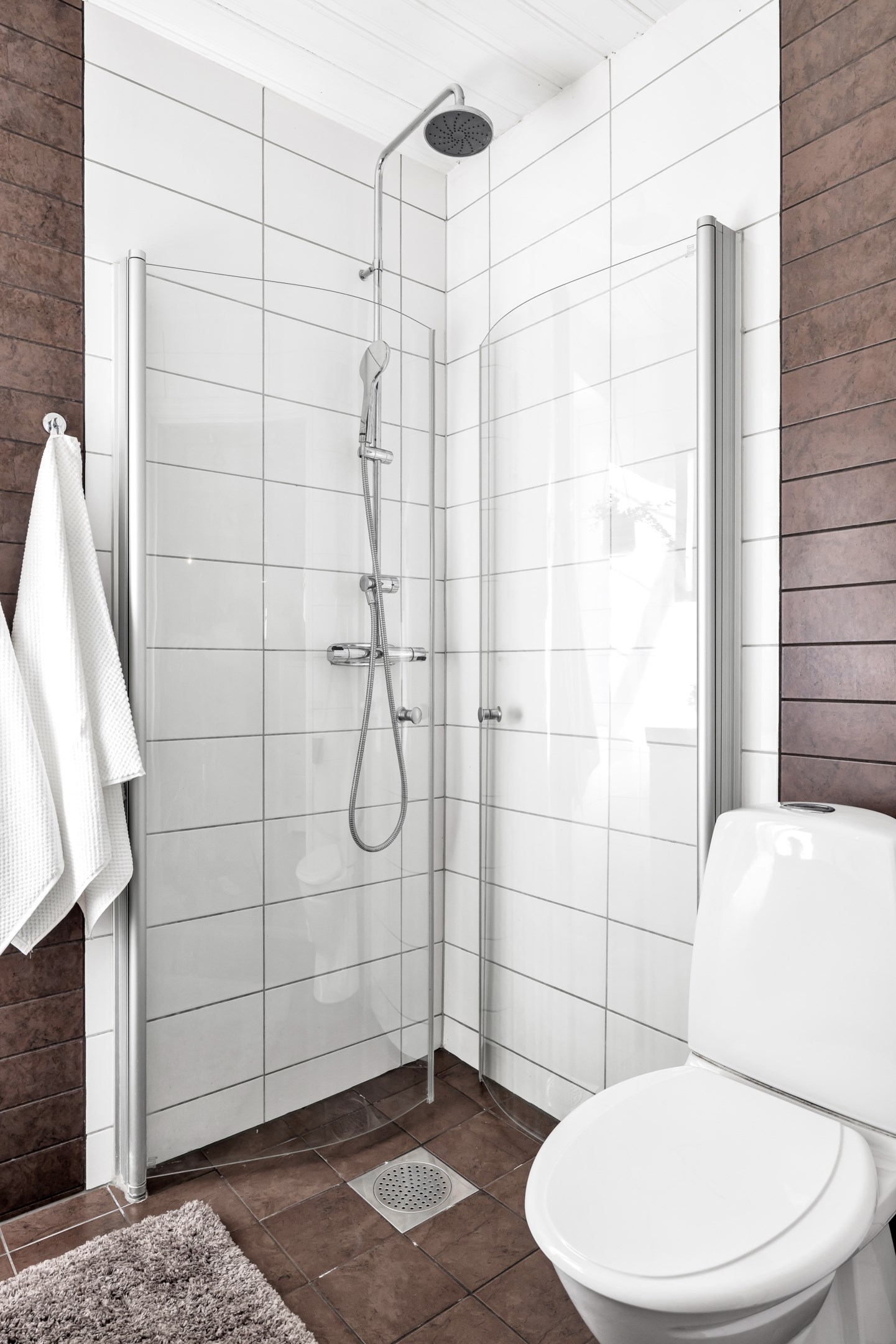 Bostadsbild från Hasselvägen 24, Såld i Storvreta, Uppsala