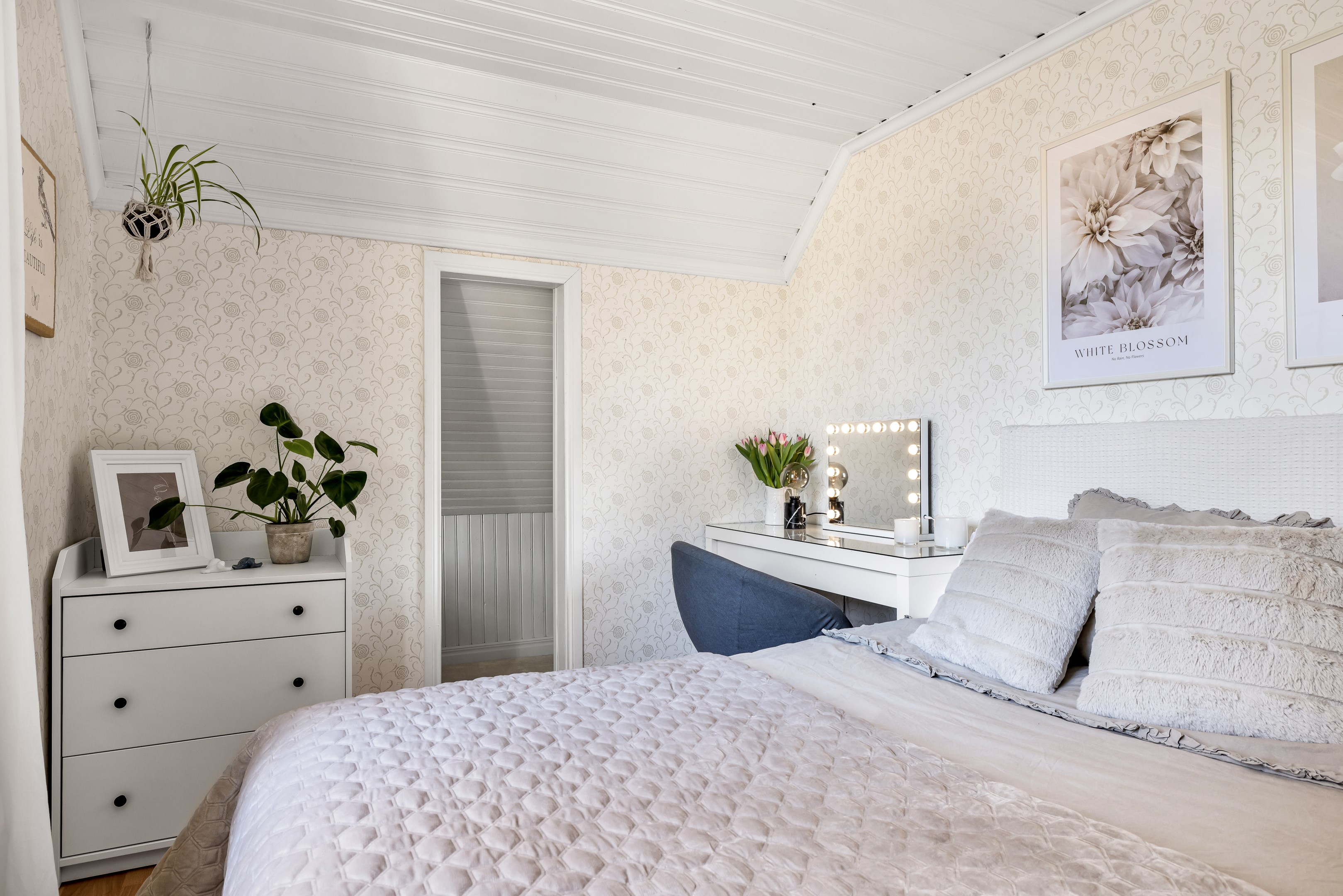 Bostadsbild från Hasselvägen 24, Såld i Storvreta, Uppsala