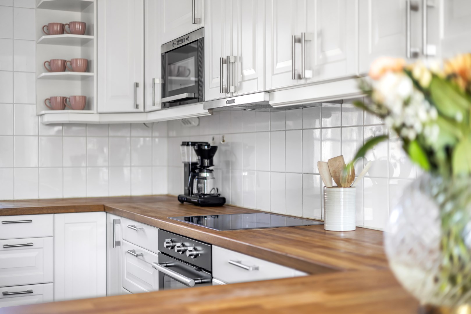 Bostadsbild från Hasselvägen 24, Såld i Storvreta, Uppsala