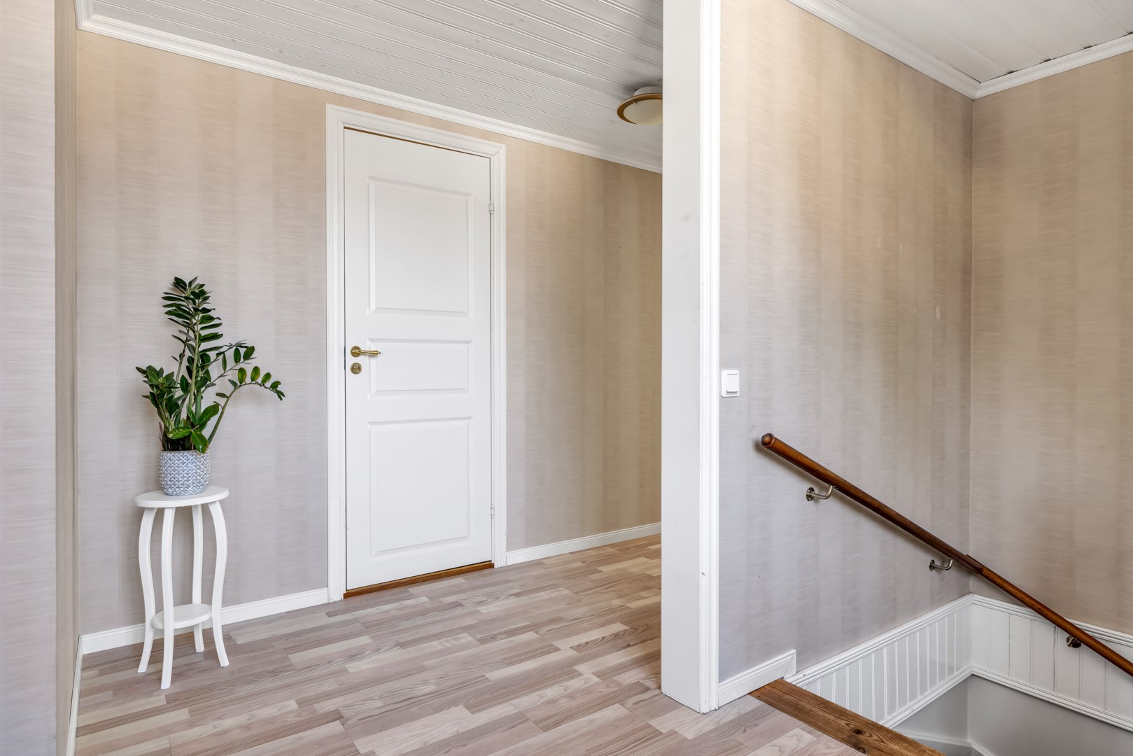 Bostadsbild från Hasselvägen 24, Såld i Storvreta, Uppsala