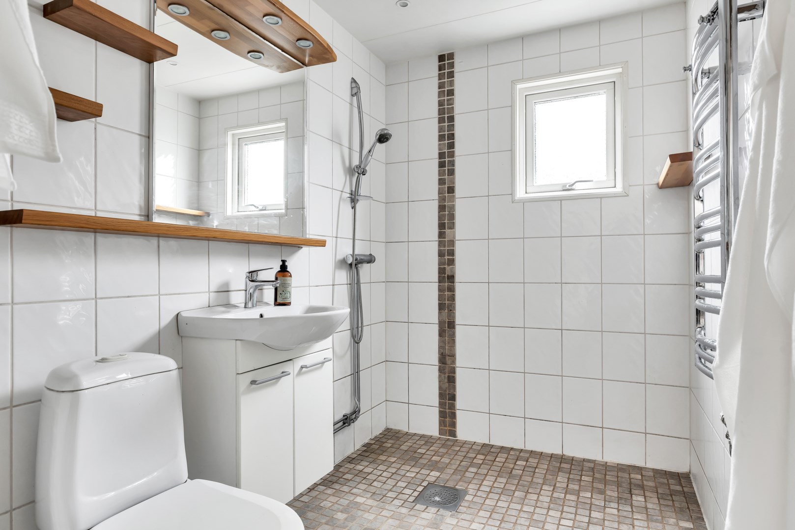 Bostadsbild från Myrgångsvägen 9, Såld i Nåntuna, Uppsala