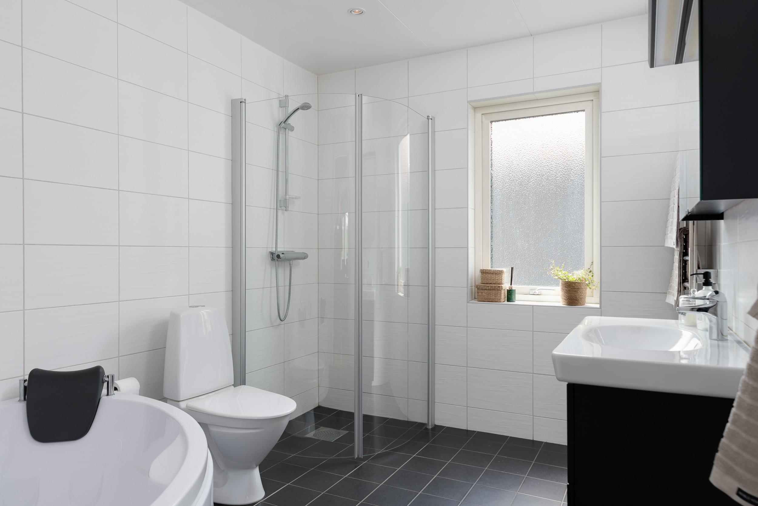 Bostadsbild från Skästa byväg 23, Kommande i Skästa, Västerås