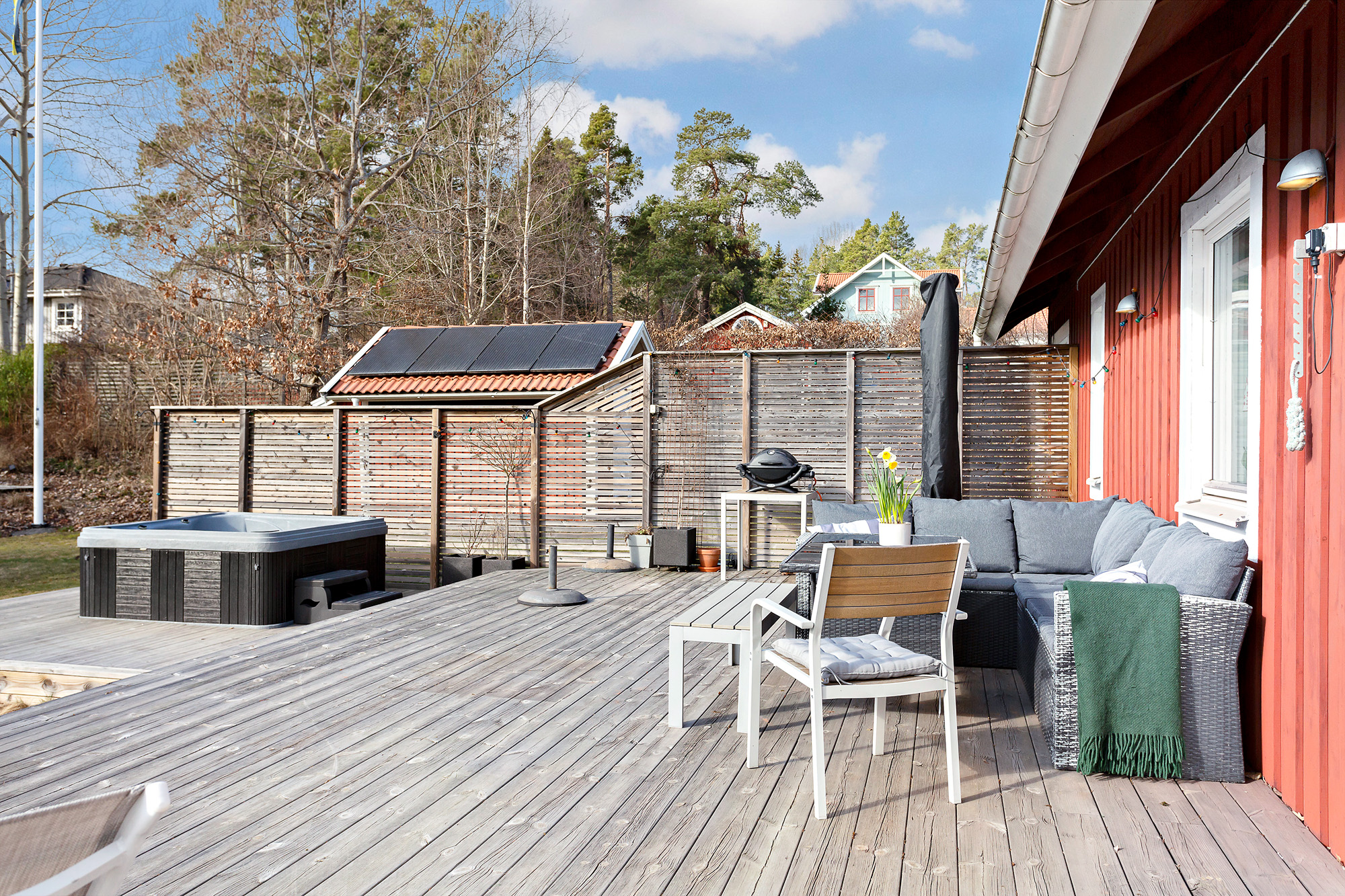 Stor och härlig altan i sydväst