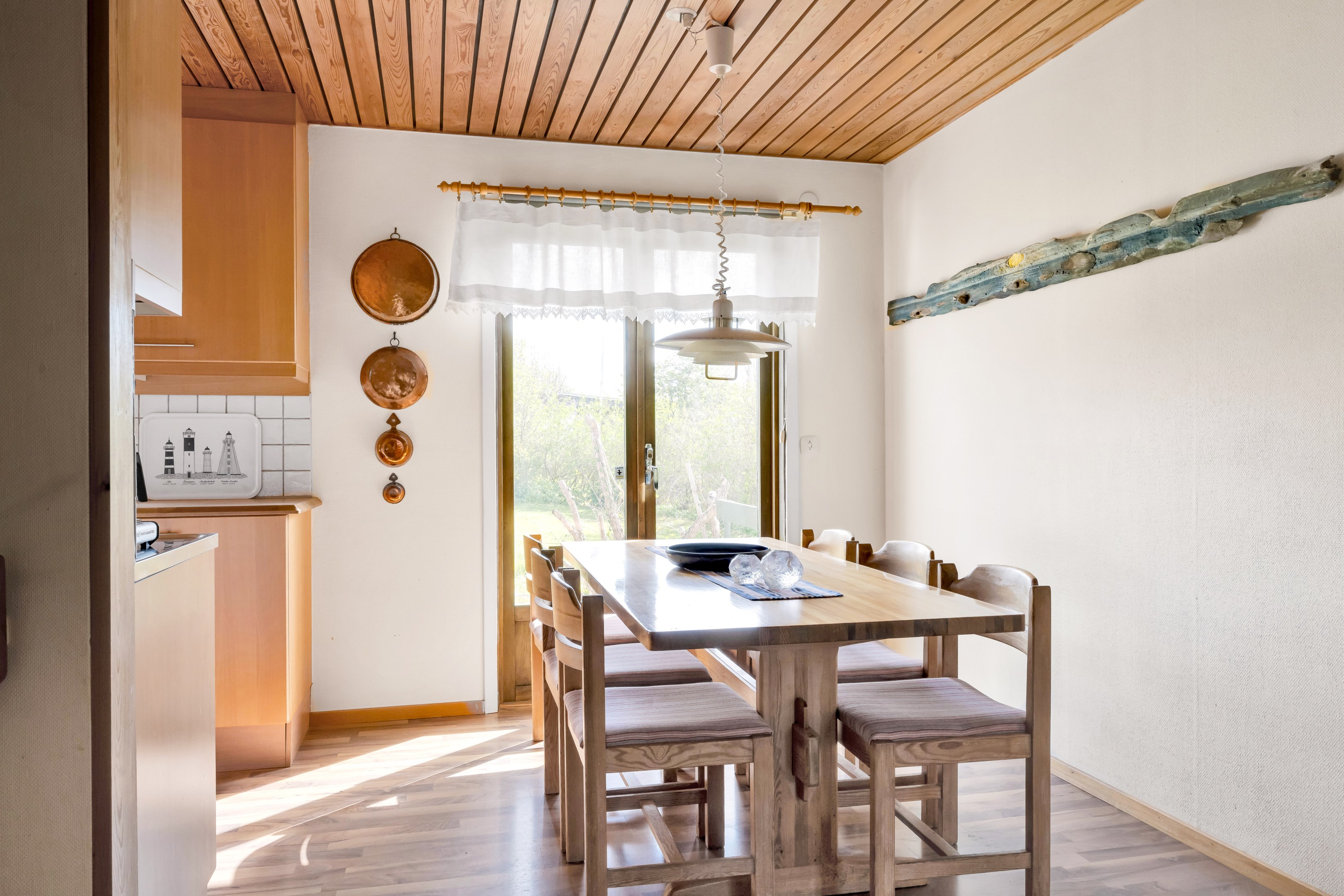 Bostadsbild från Ristvägen 6, Såld i Valsätra, Uppsala