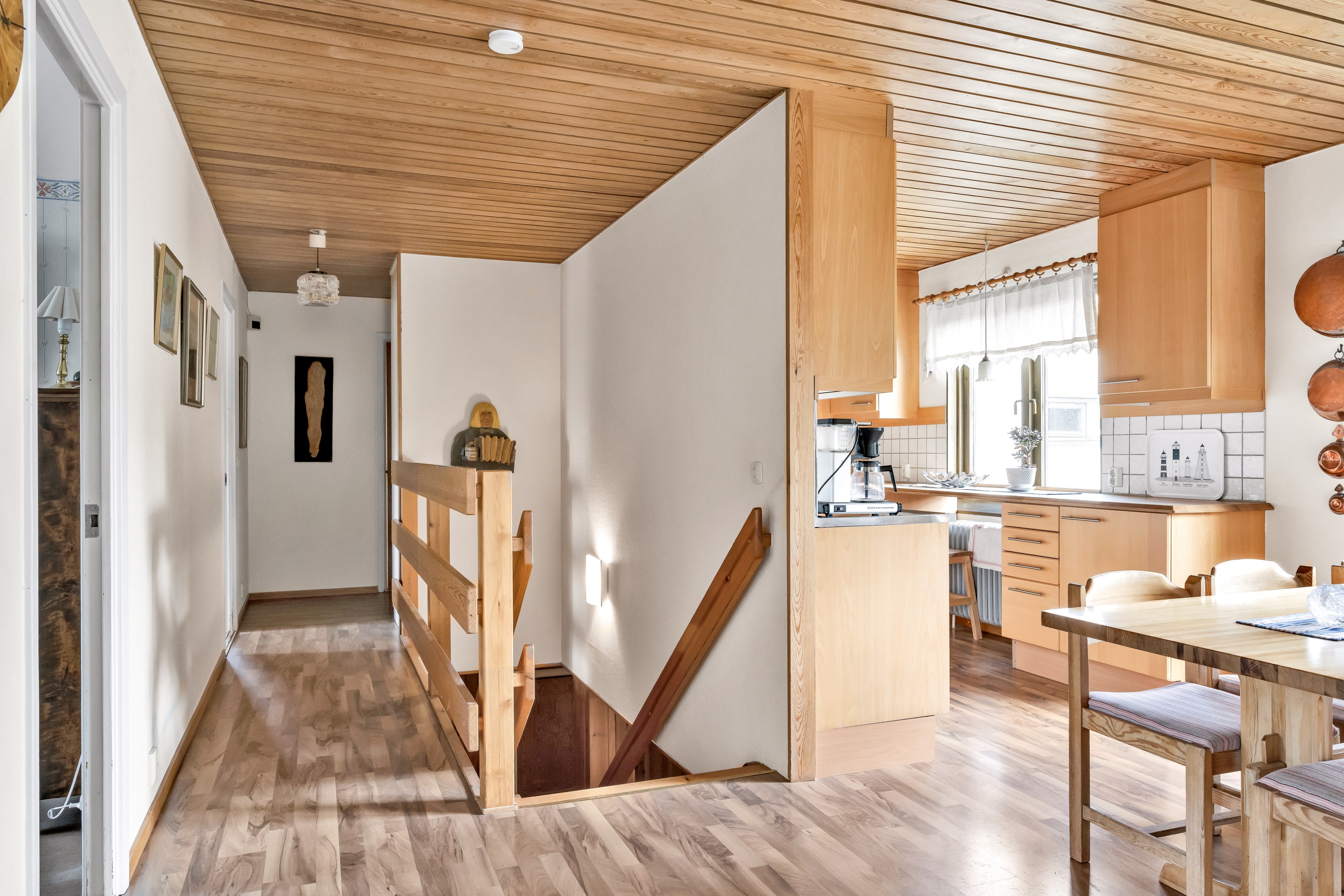 Bostadsbild från Ristvägen 6, Såld i Valsätra, Uppsala