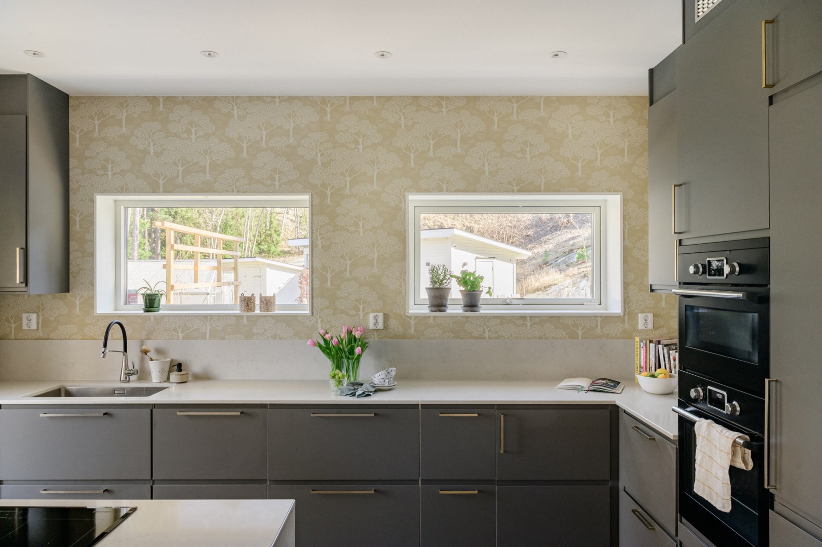 Bostadsbild från Hasselbacken 13, Såld i Kolvik, Värmdö