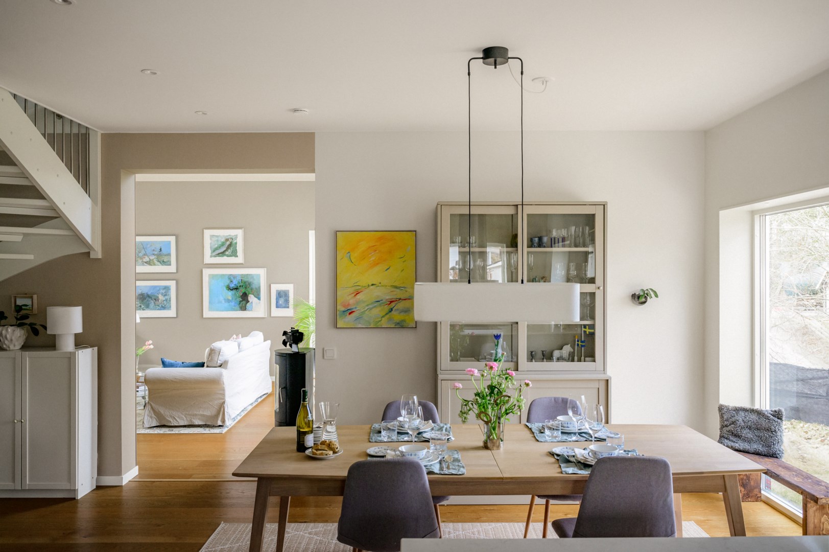 Bostadsbild från Hasselbacken 13, Såld i Kolvik, Värmdö