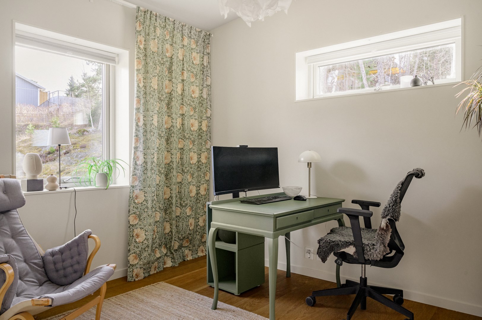 Bostadsbild från Hasselbacken 13, Såld i Kolvik, Värmdö