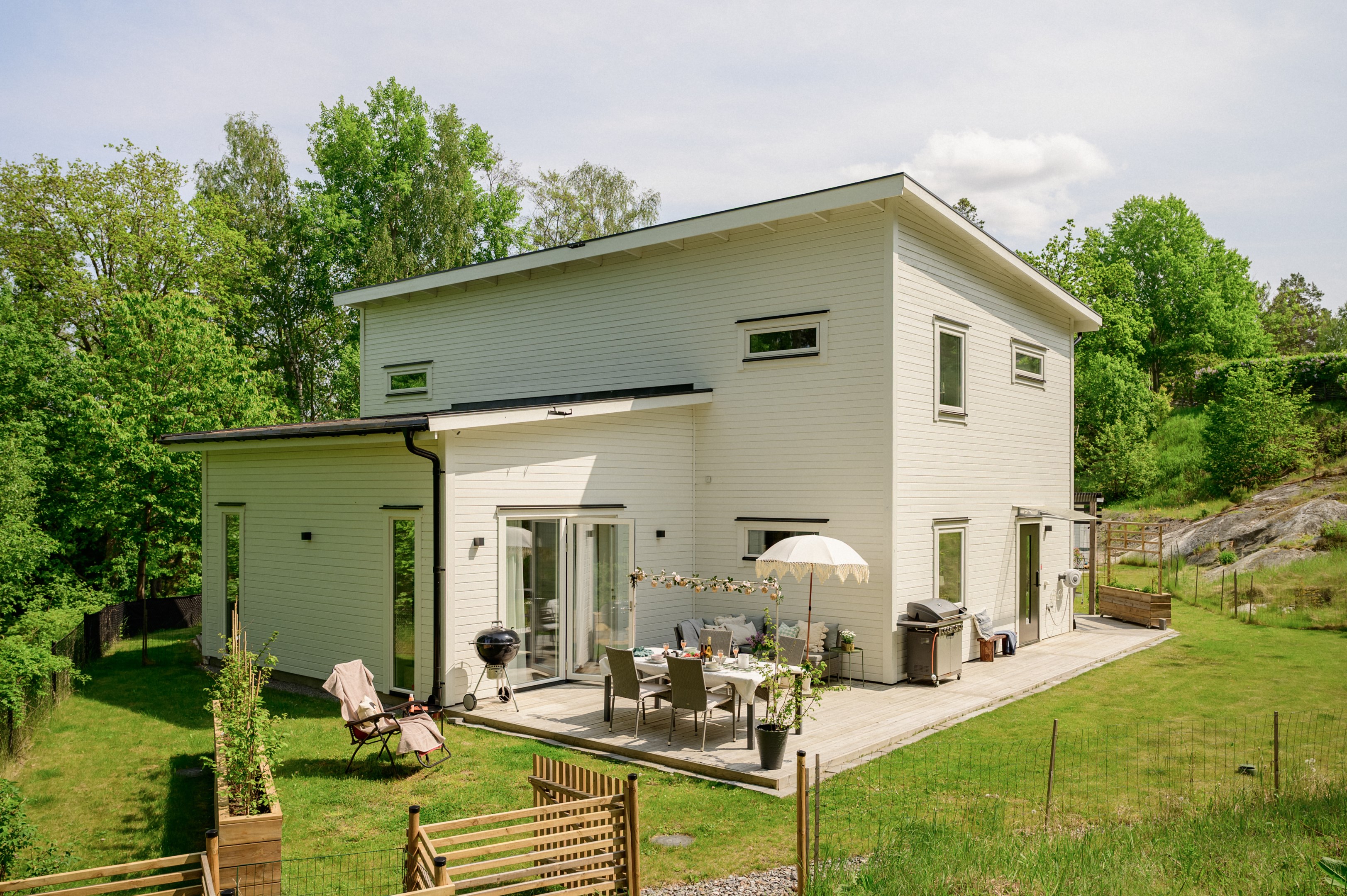 Bostadsbild från Hasselbacken 13, Såld i Kolvik, Värmdö