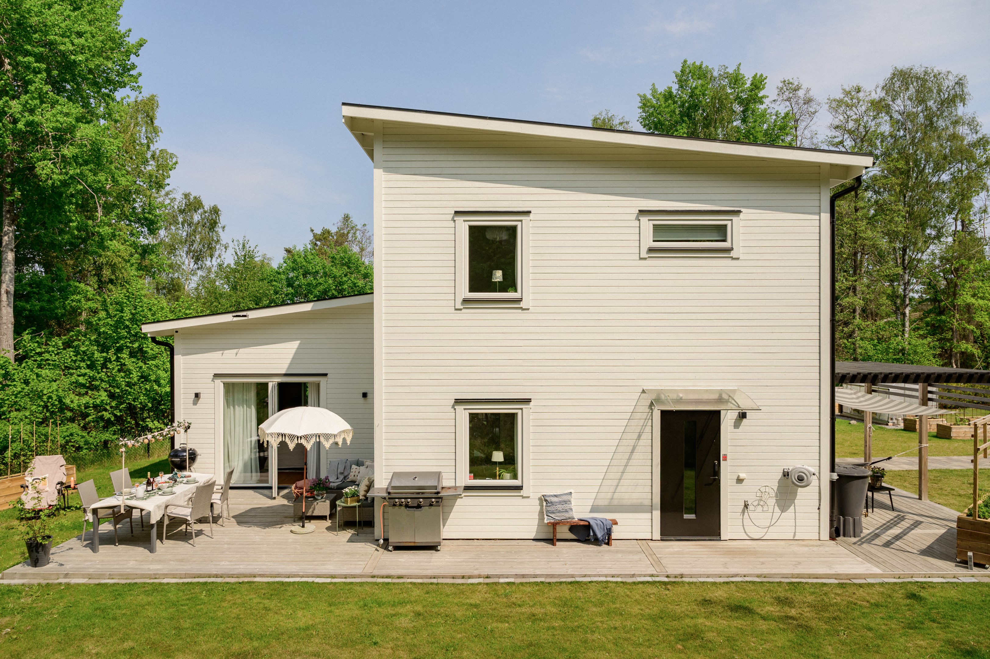 Bostadsbild från Hasselbacken 13, Såld i Kolvik, Värmdö