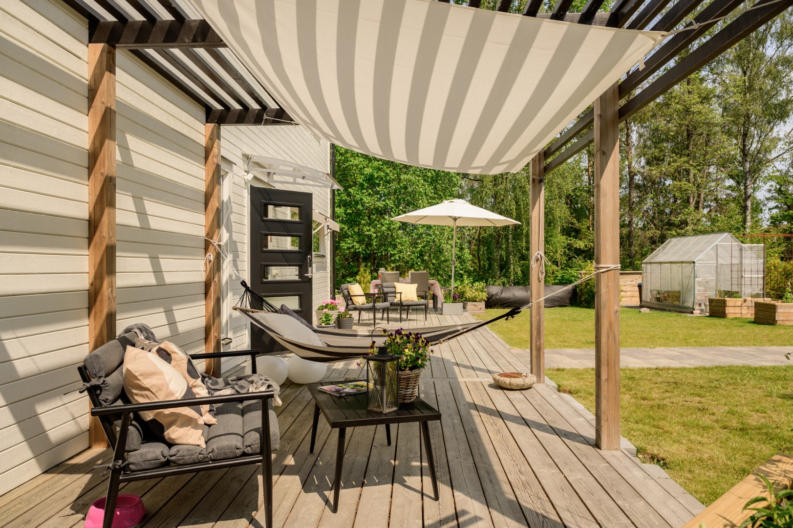 Bostadsbild från Hasselbacken 13, Såld i Kolvik, Värmdö