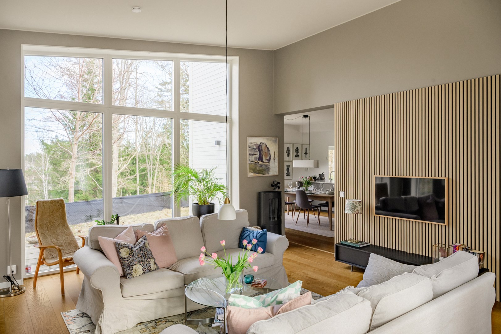 Bostadsbild från Hasselbacken 13, Såld i Kolvik, Värmdö