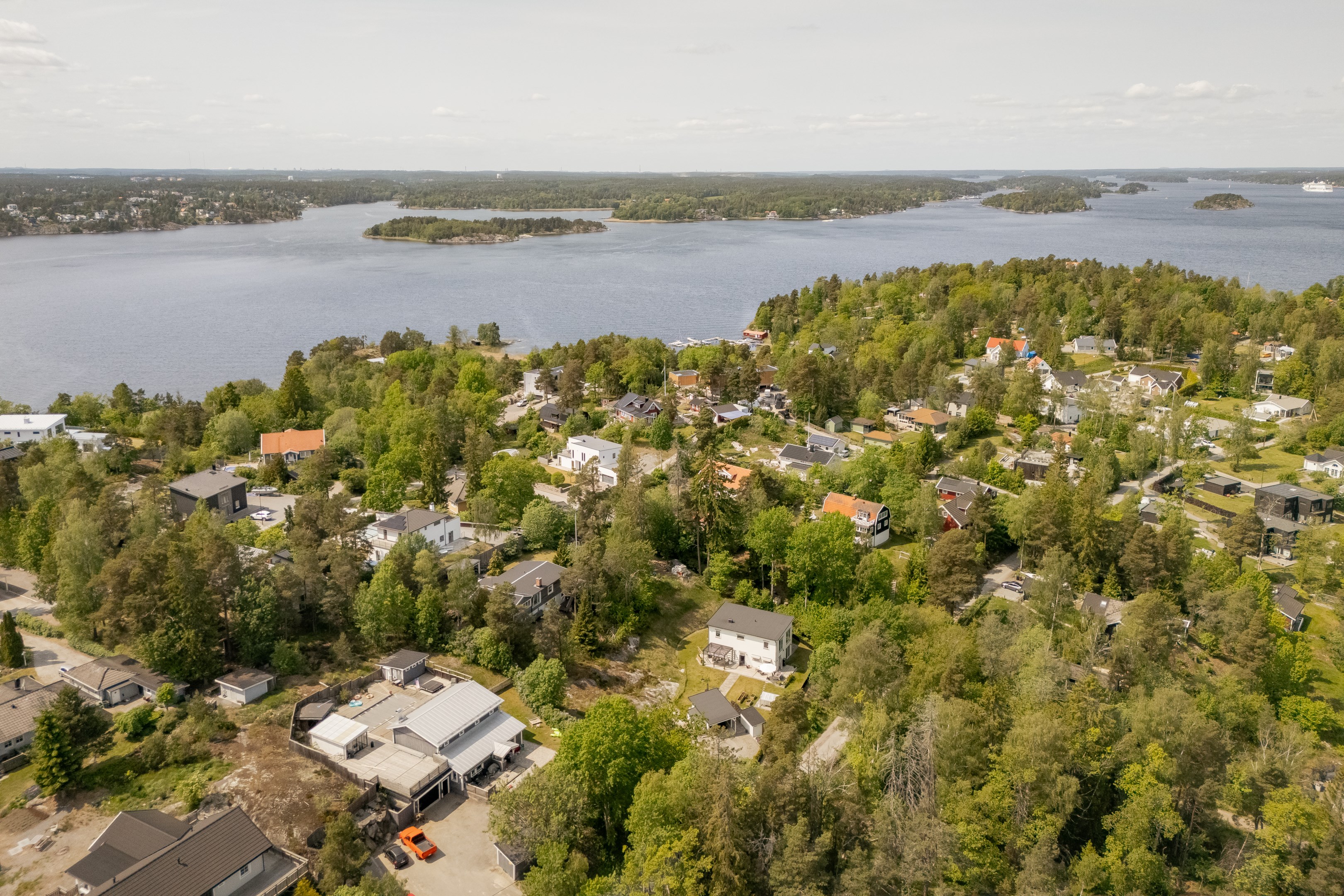 Bostadsbild från Hasselbacken 13, Såld i Kolvik, Värmdö