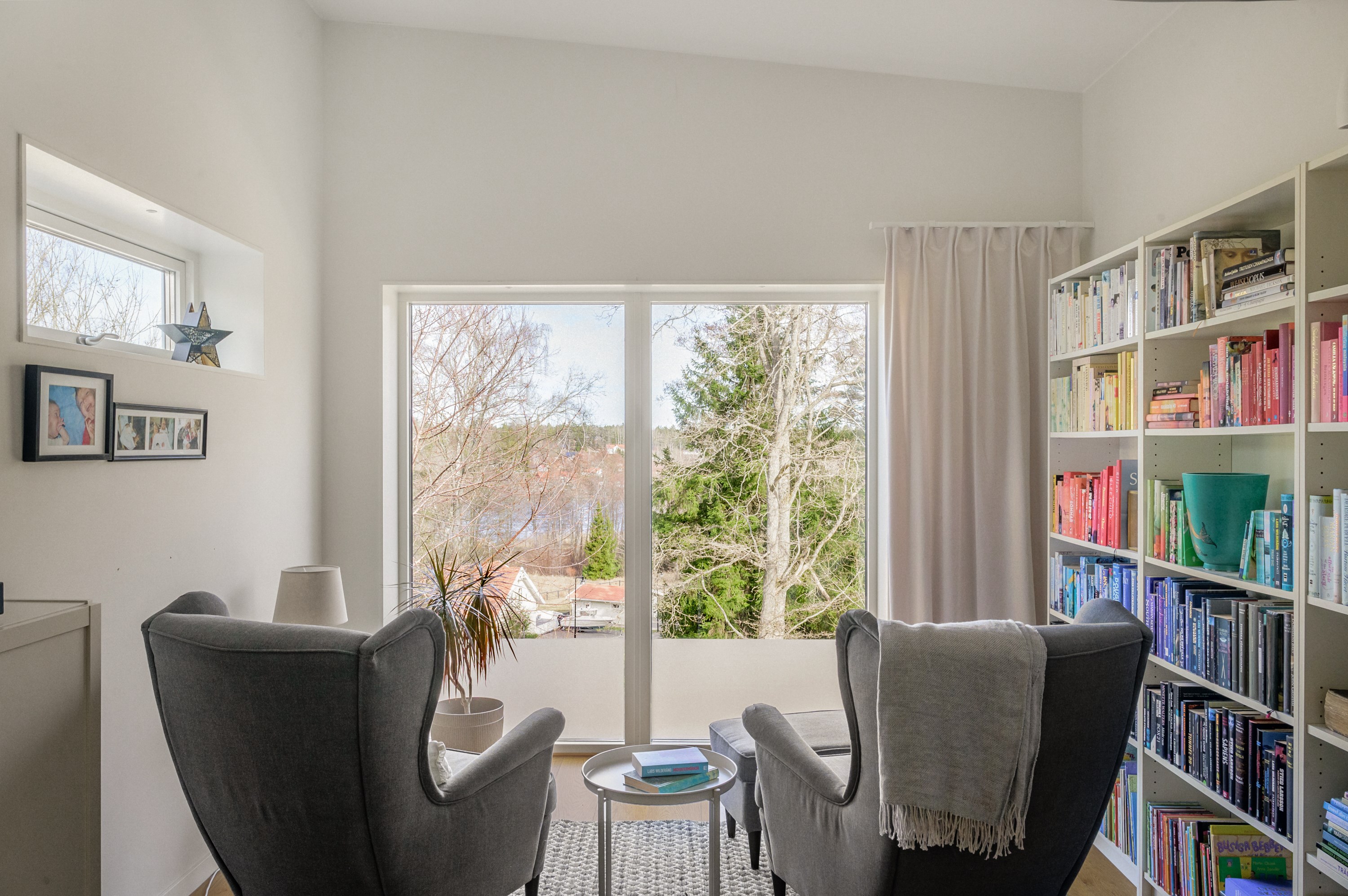 Bostadsbild från Hasselbacken 13, Såld i Kolvik, Värmdö