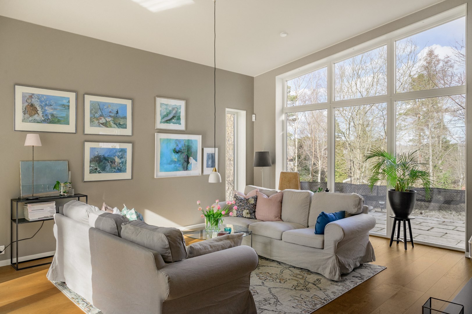 Bostadsbild från Hasselbacken 13, Såld i Kolvik, Värmdö