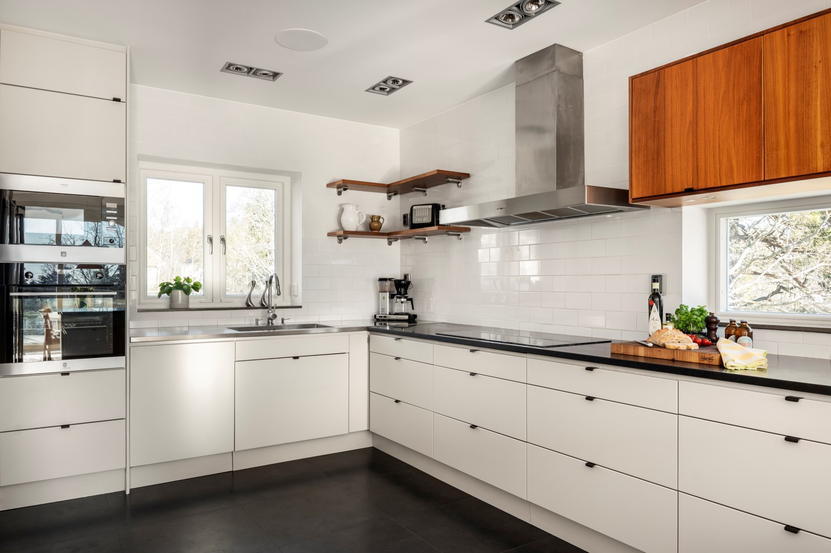 Bostadsbild från Drabantvägen 56, Såld i Boo Gård, Nacka