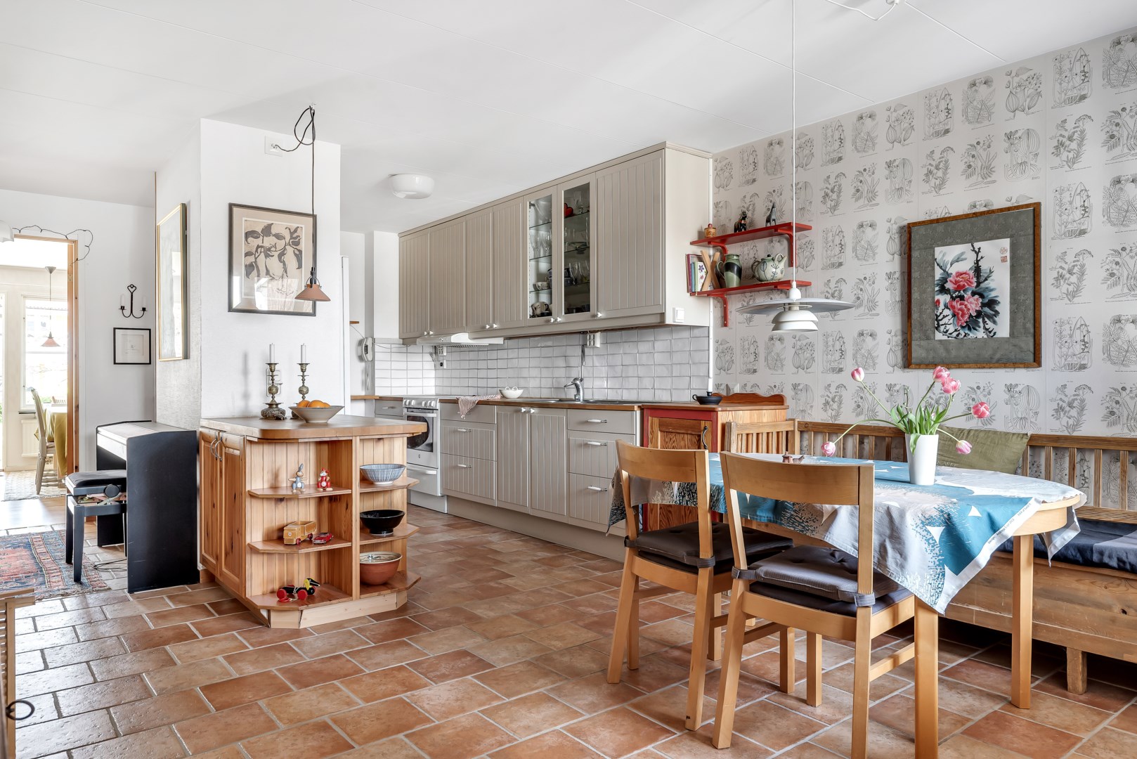 Bostadsbild från Sömnadsvägen 31, Såld i Nåntuna, Uppsala